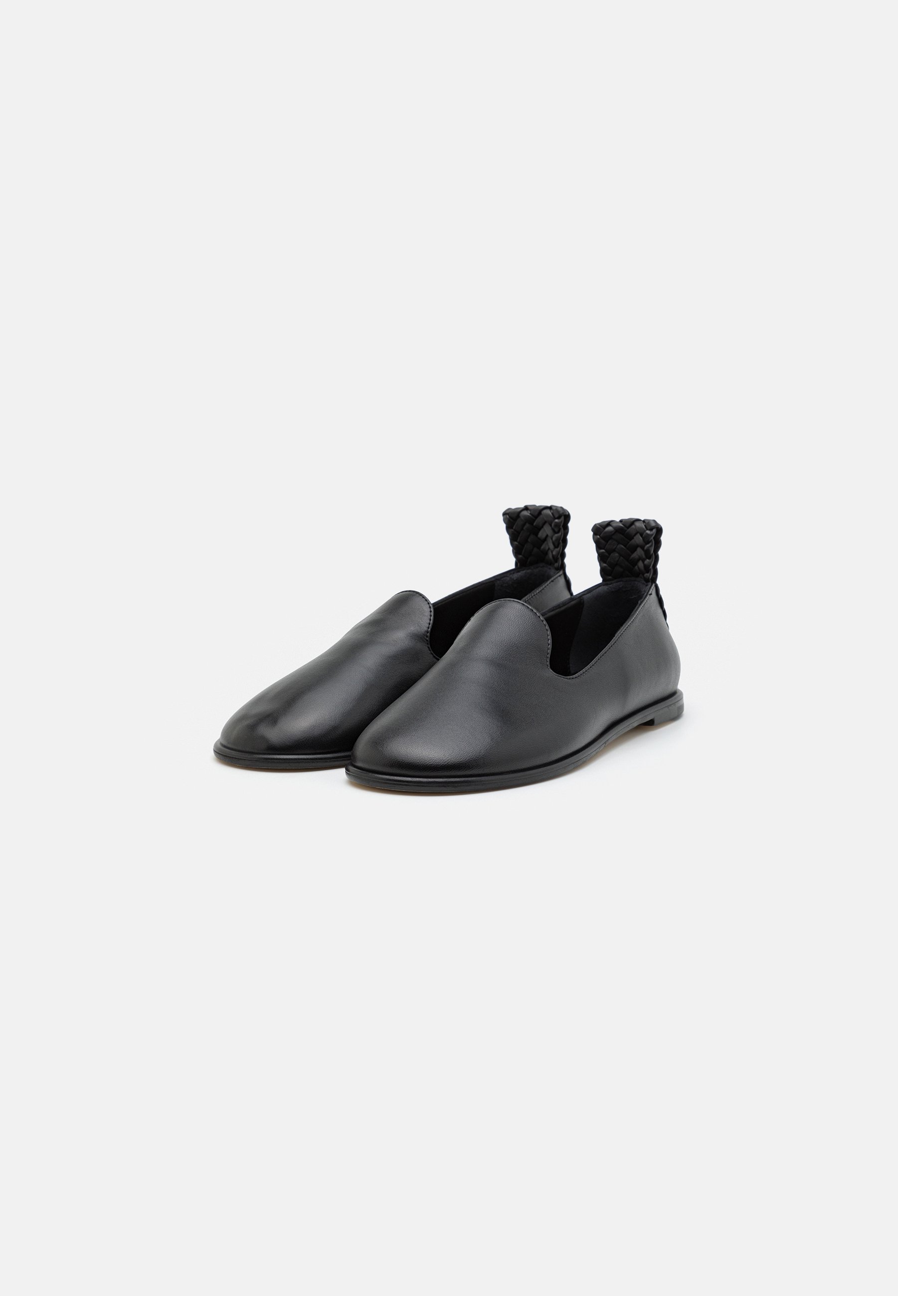 MIKA - Slip-ons