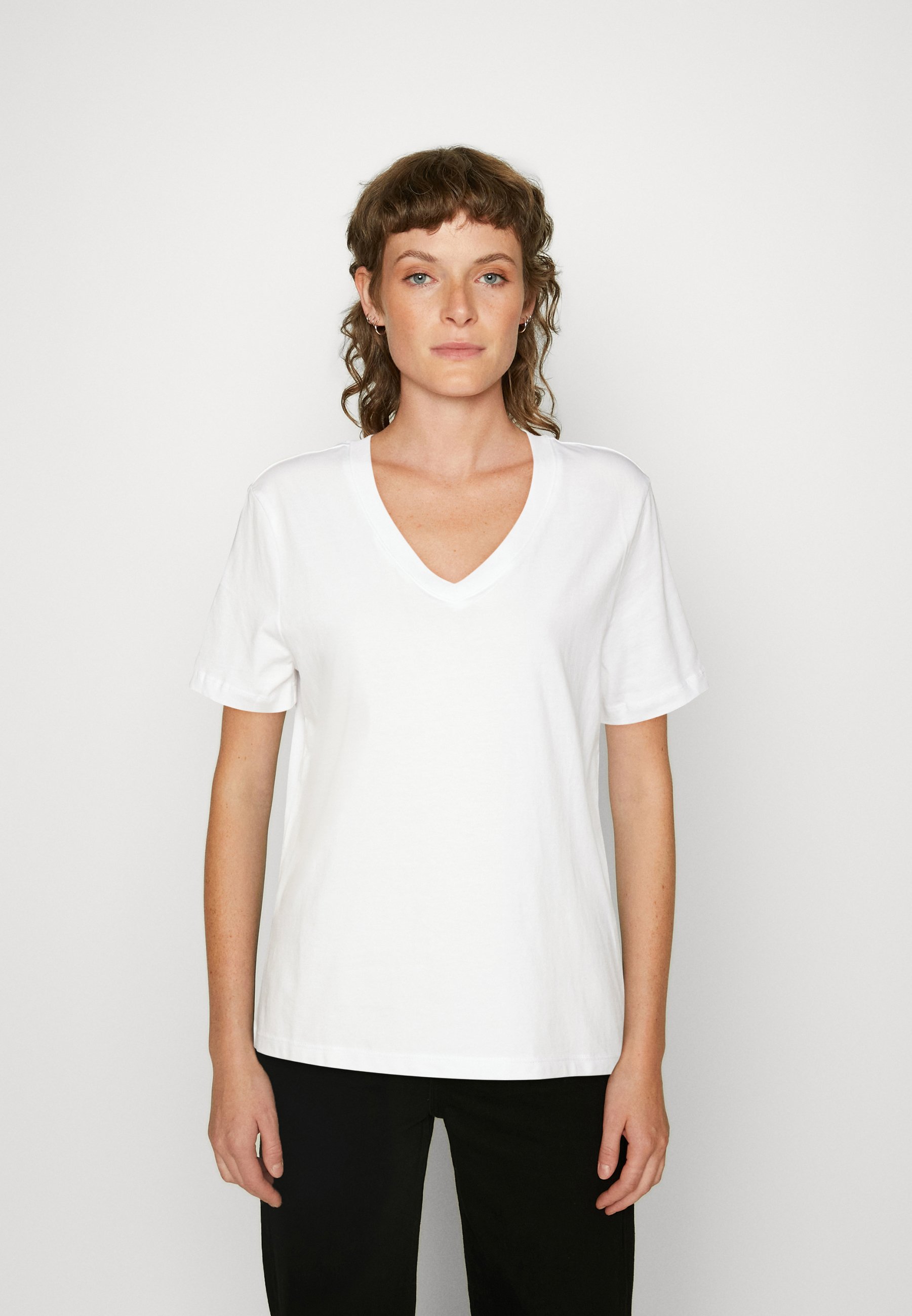 Basic T-shirt
