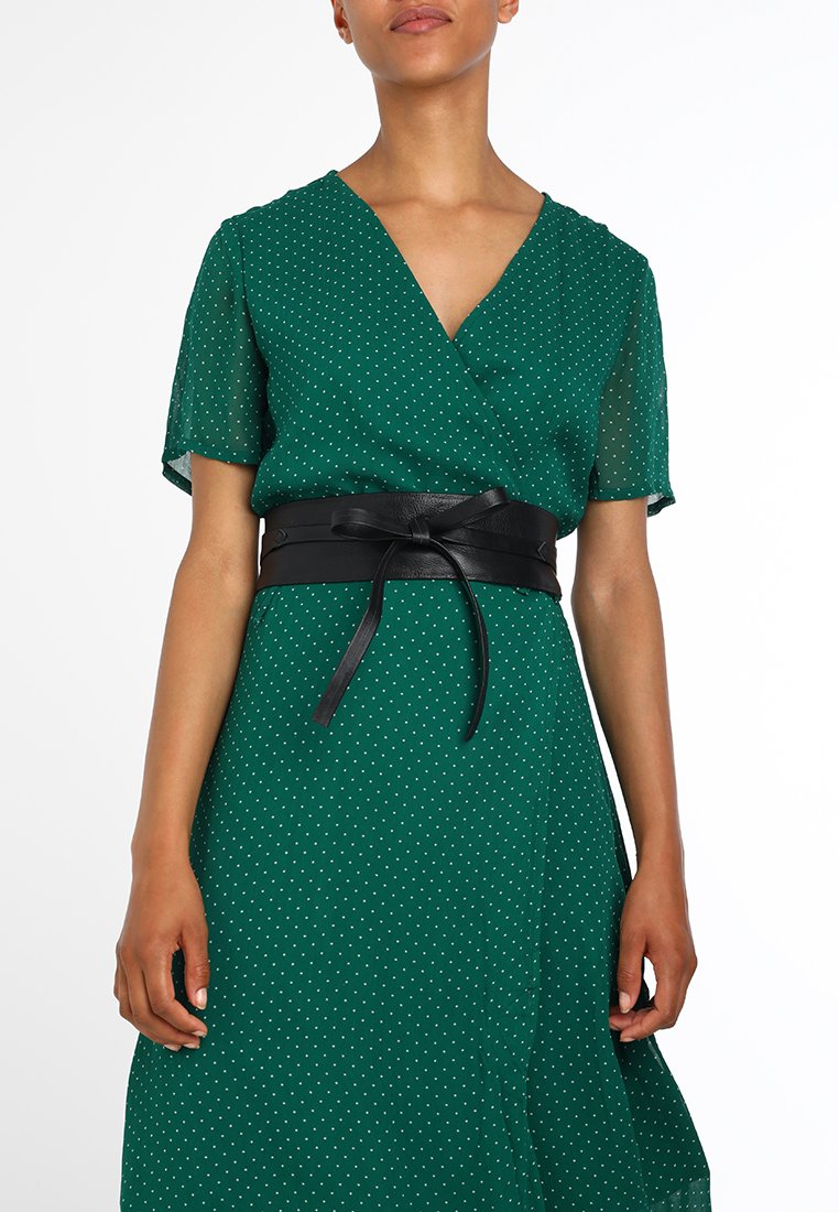 Waist belt