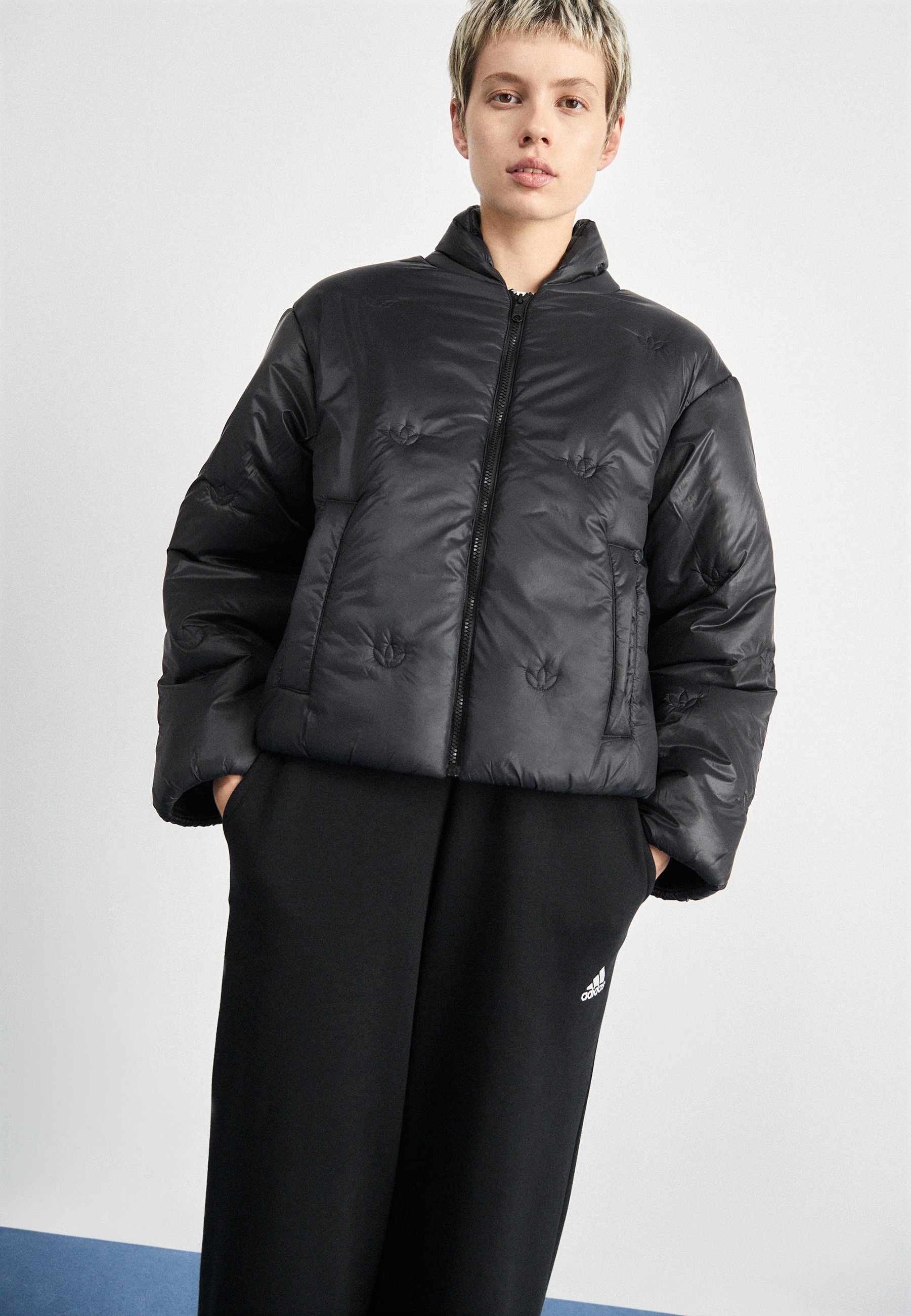 MONOGRAM PUFFER - Winter jacket