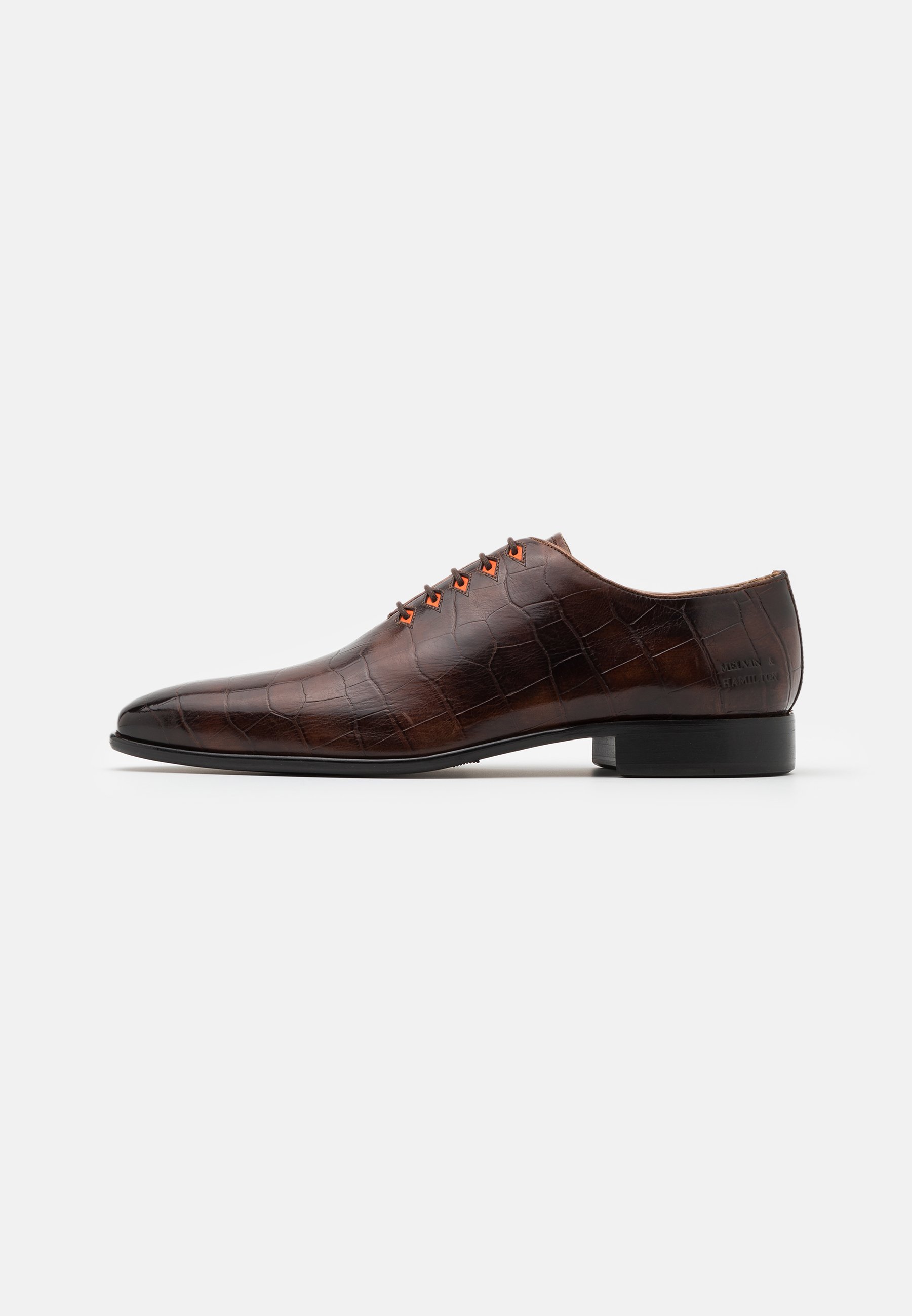 LANCE 28 - Smart lace-ups