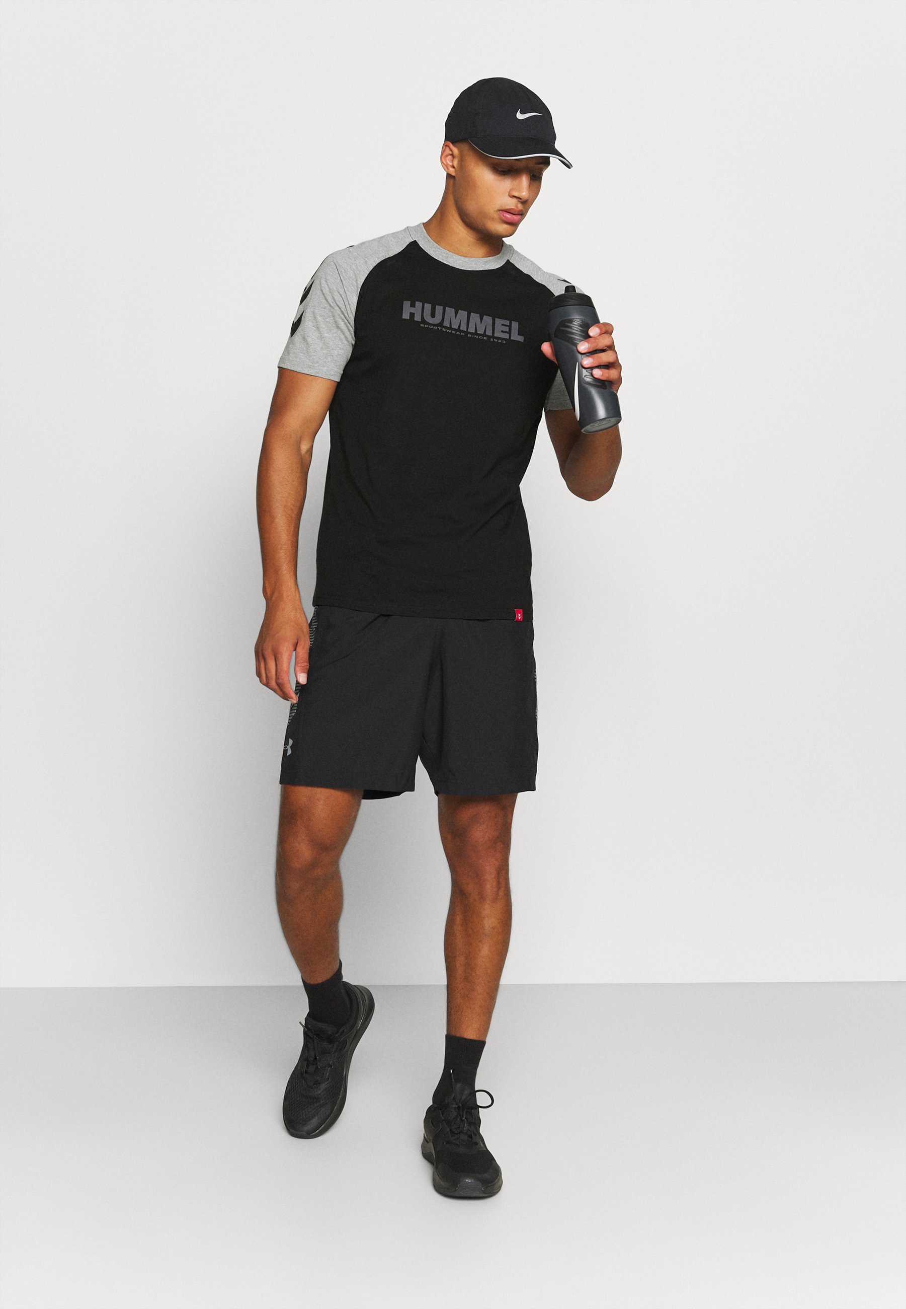 LEGACY BLOCKED - Print T-shirt