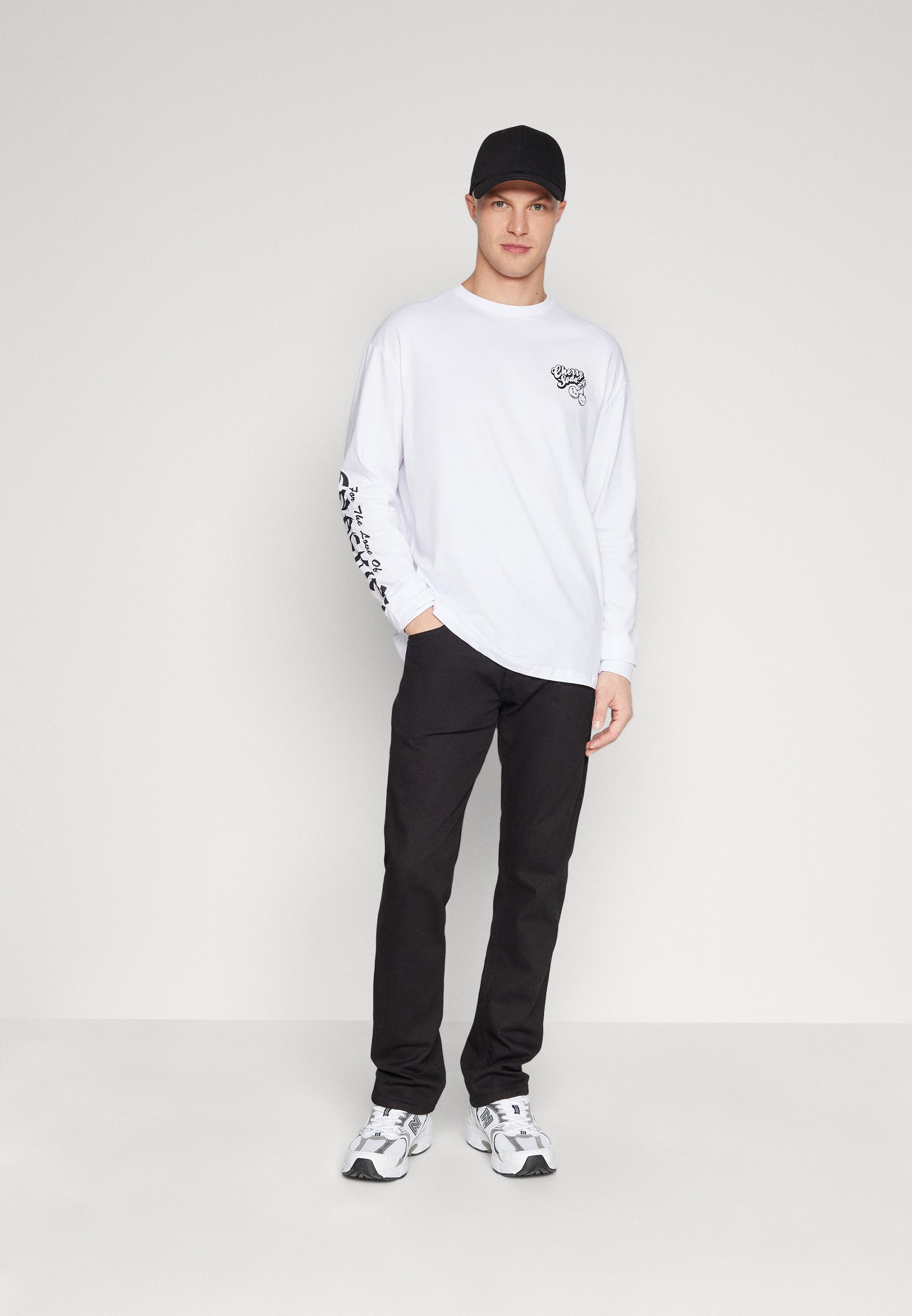 Long sleeved top
