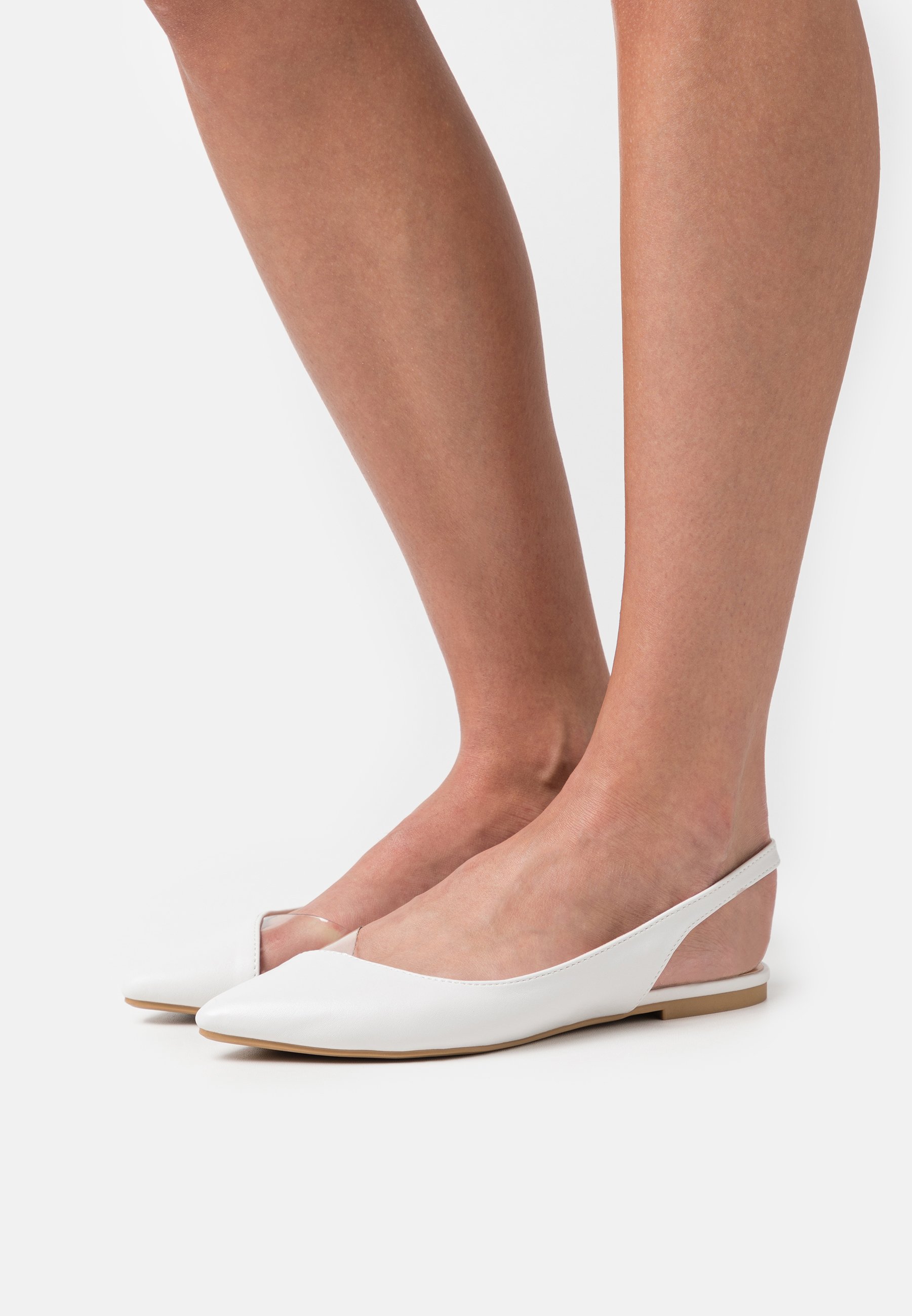 Ankle strap ballet pumps