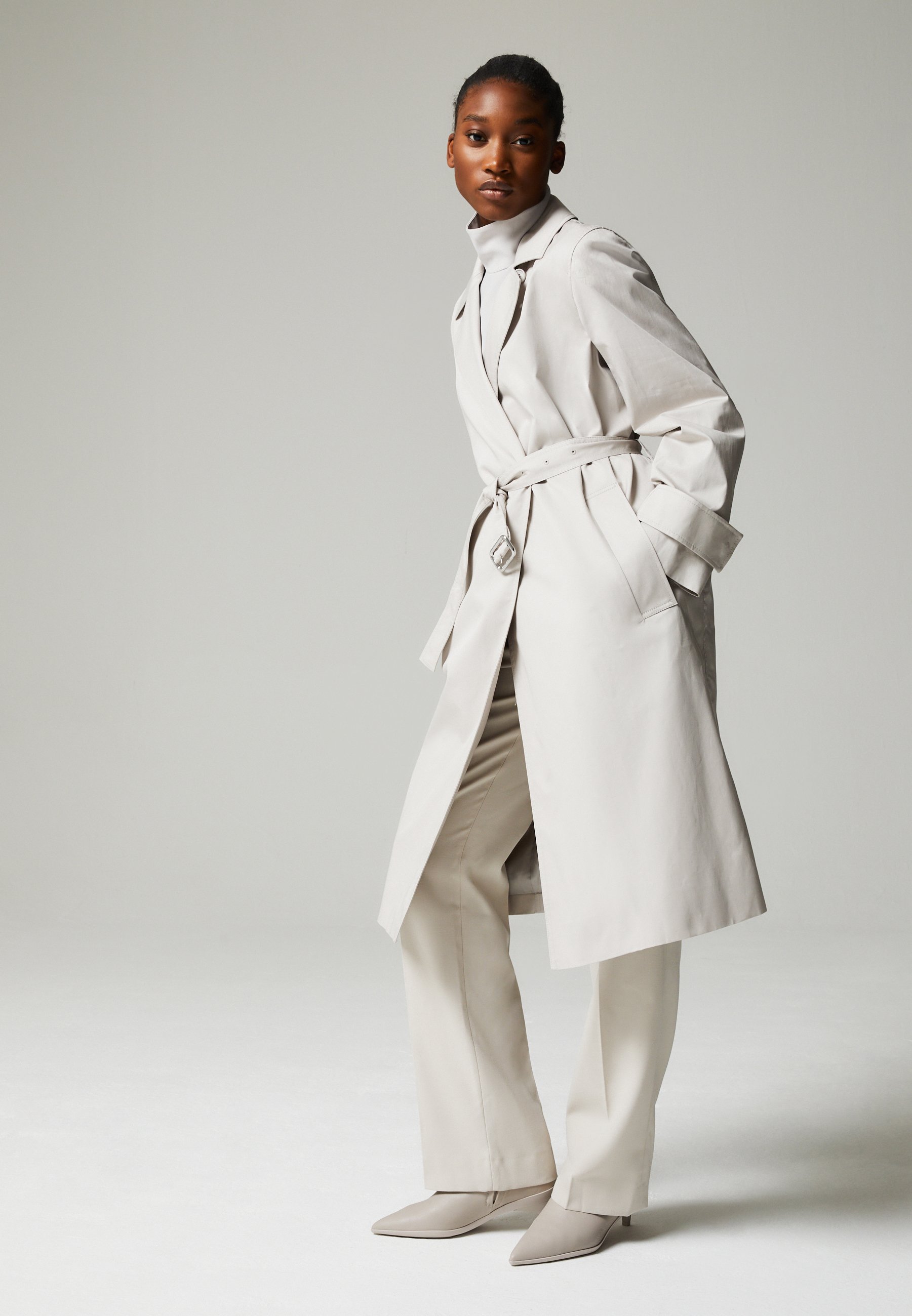 ESSENTIAL - Trenchcoat