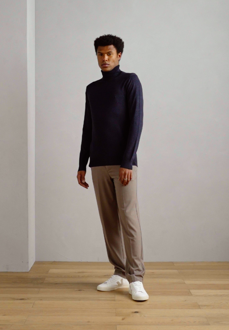 ESSENTIALS TURTLE- Jumper