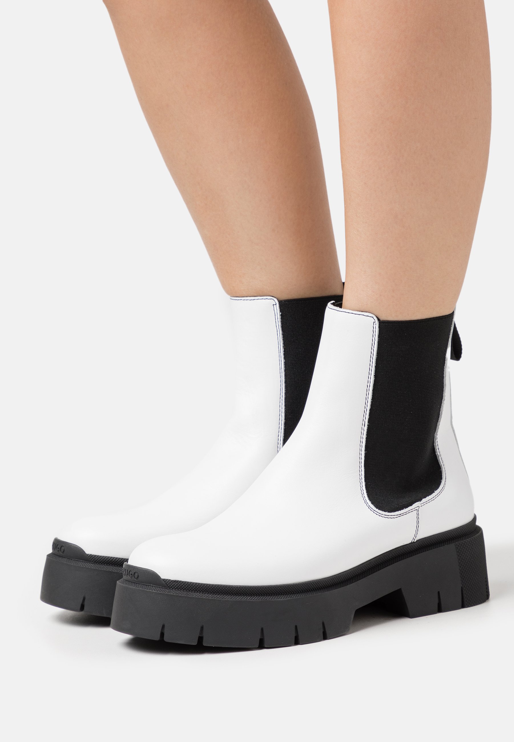 KRIS- Platform ankle boots