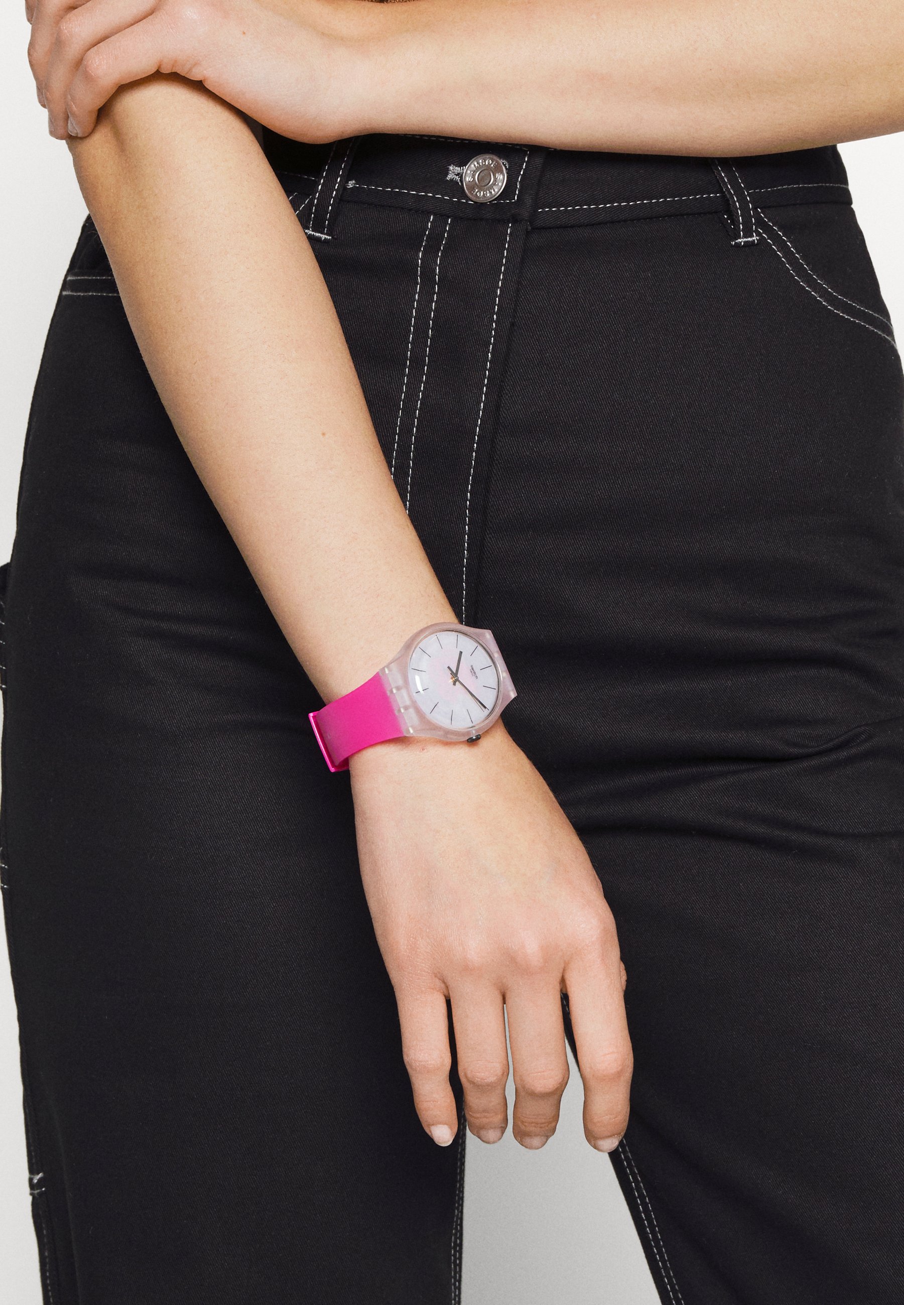DAZE - Watch