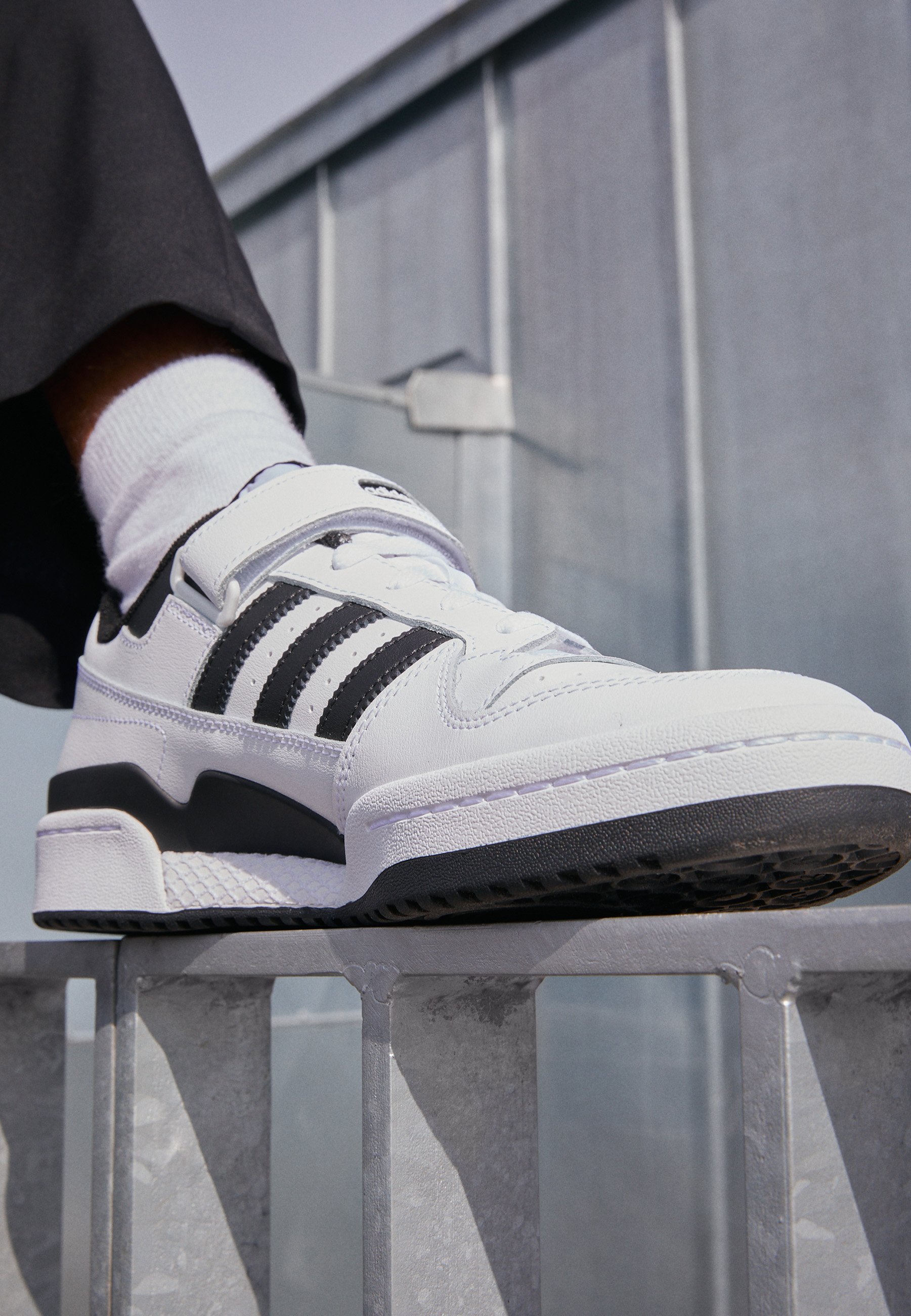FORUM LOW - Trainers