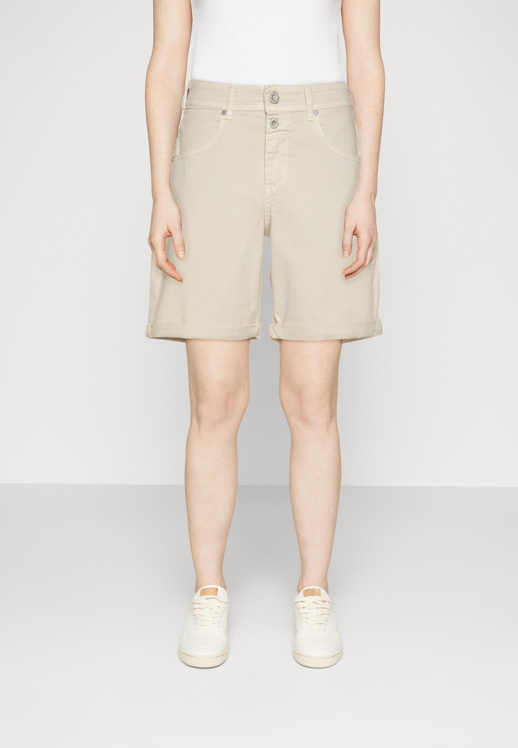 RELAXED FIT REGULAR WAIST MID LENGTH TURN - Denim shorts