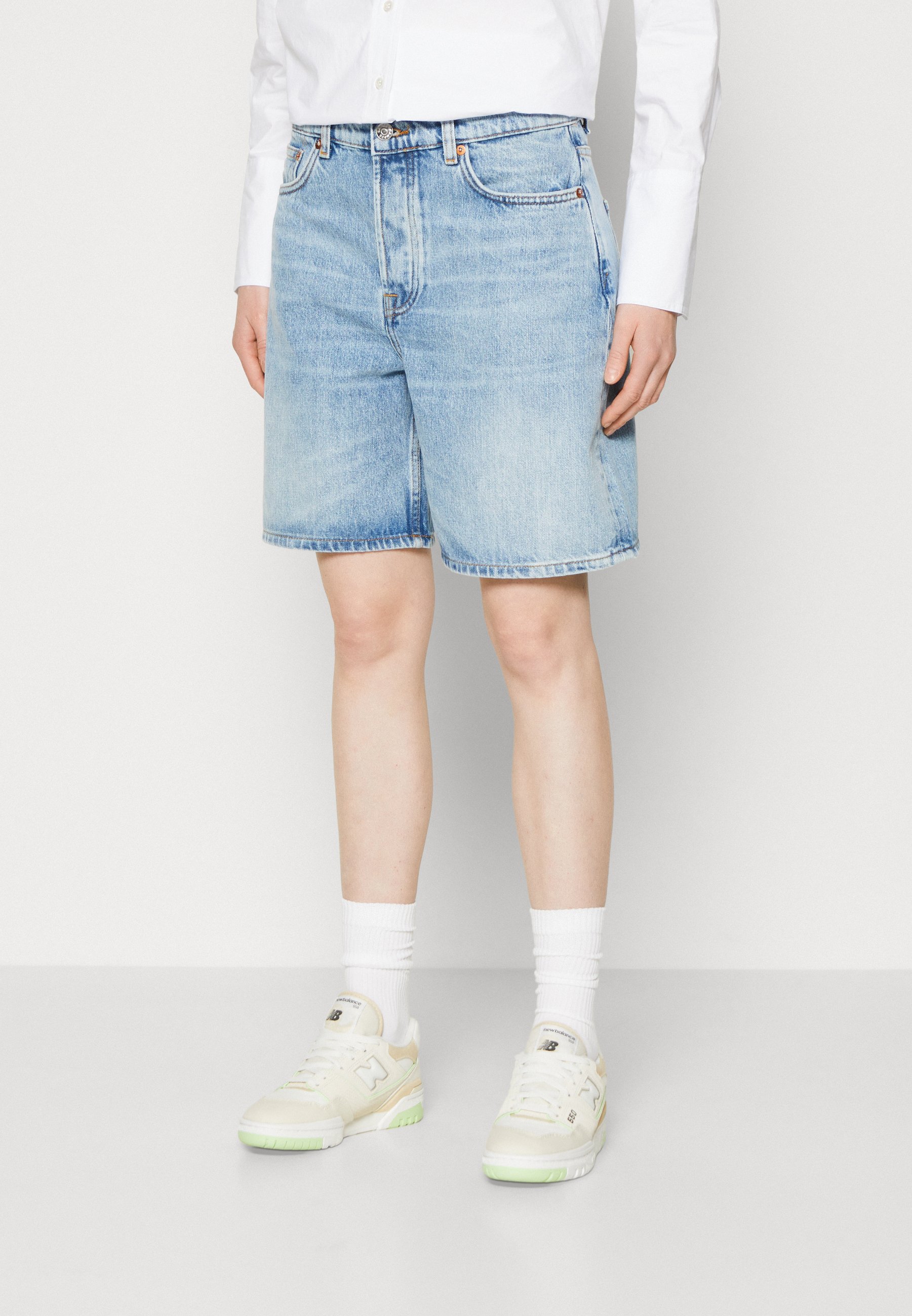 SHELLY- Denim shorts
