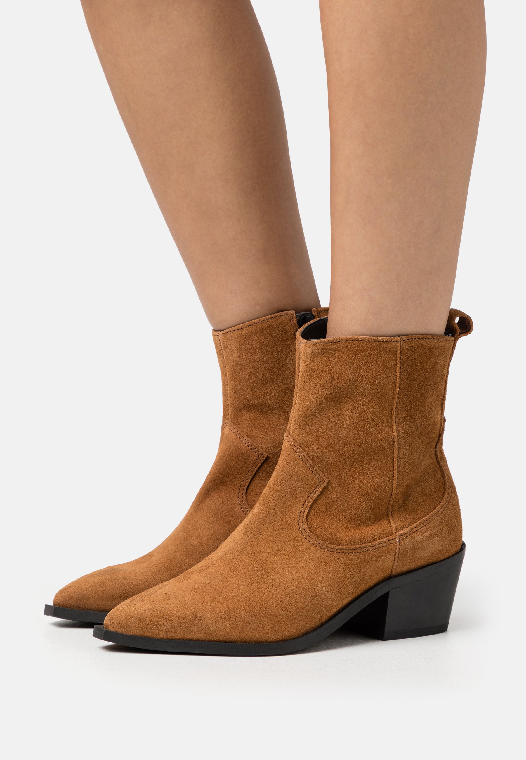 ETTA - Cowboy/biker ankle boot