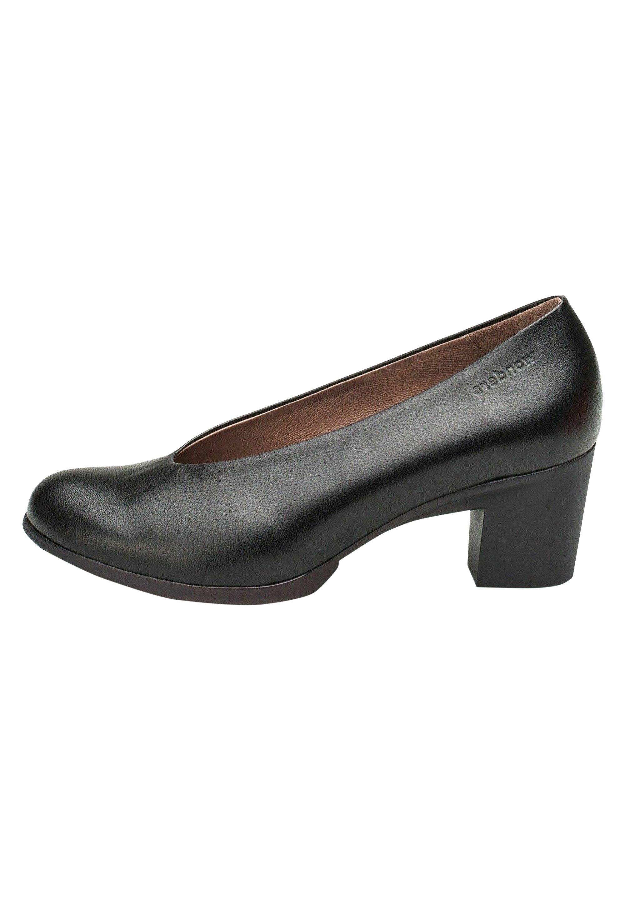 Classic heels