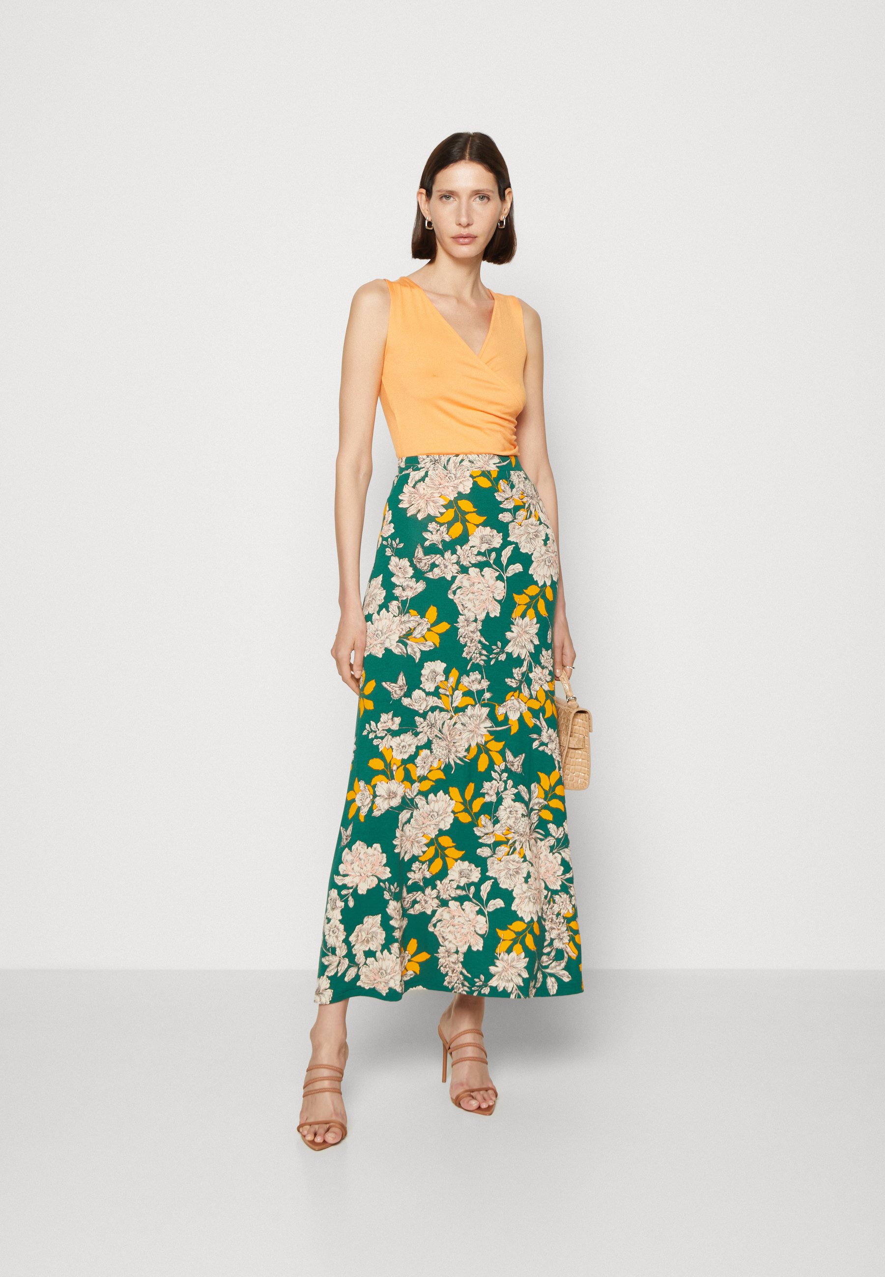 Maxi skirt