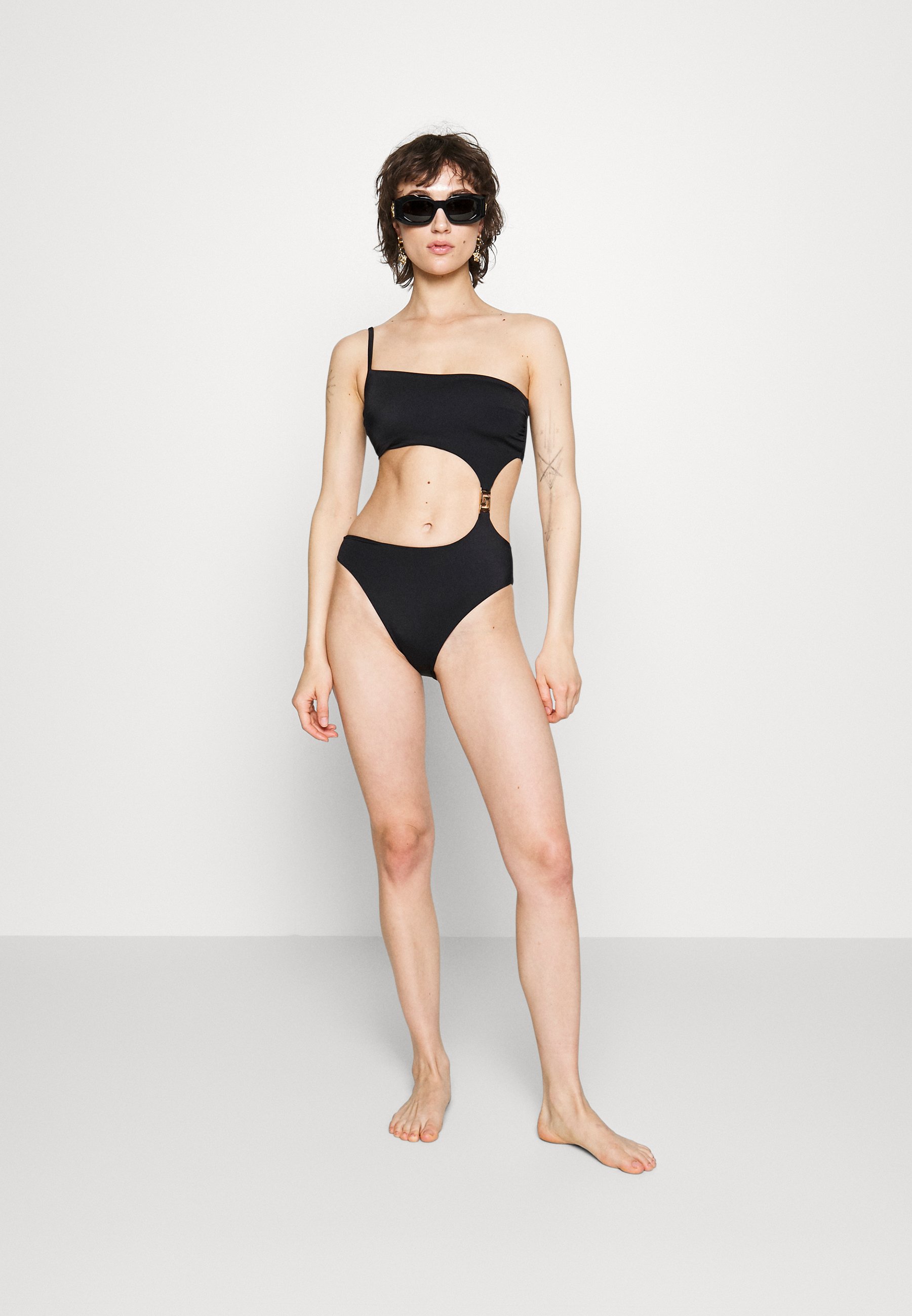 ONE PIECE - Swimsuit