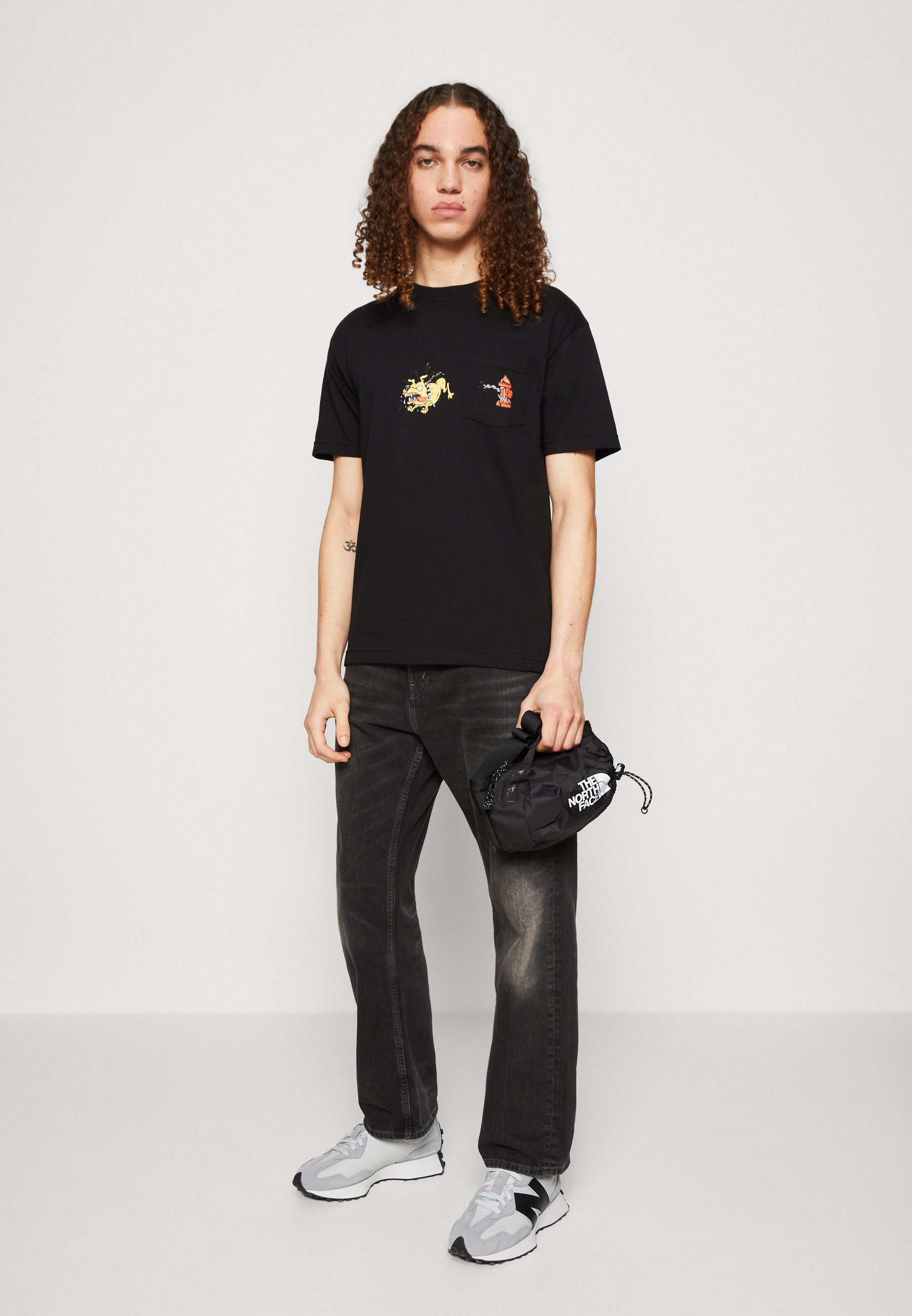 JUNKYARD DOG POCKET TEE UNISEX - Print T-shirt