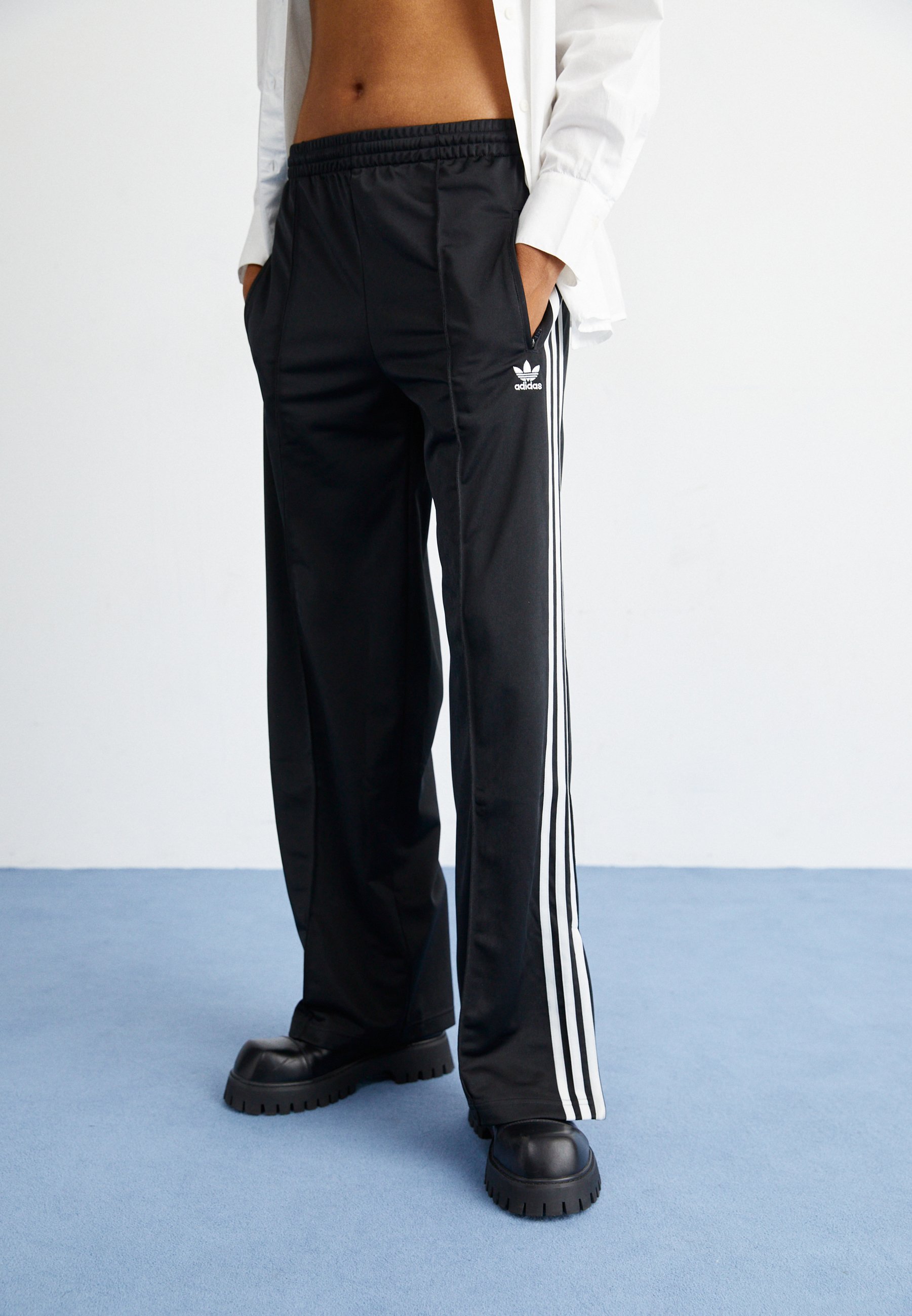 FIREBIRD LOOSE - Tracksuit bottoms