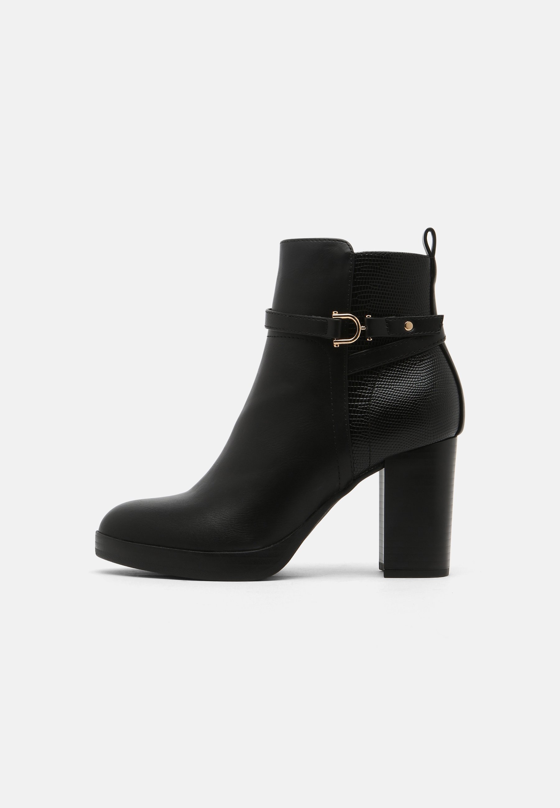 Platform ankle boots