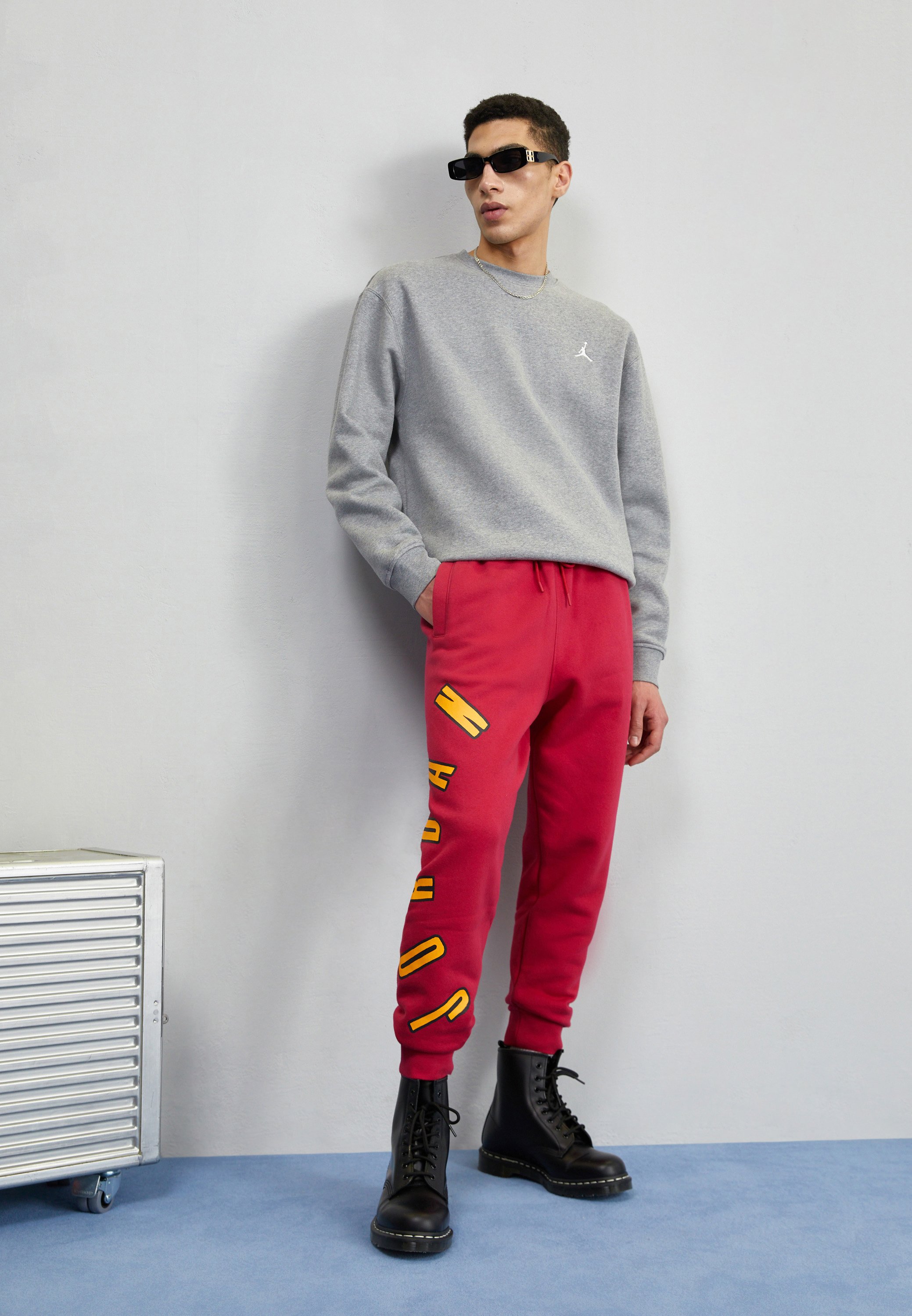 M J ESS FLC CREW - Sweatshirt