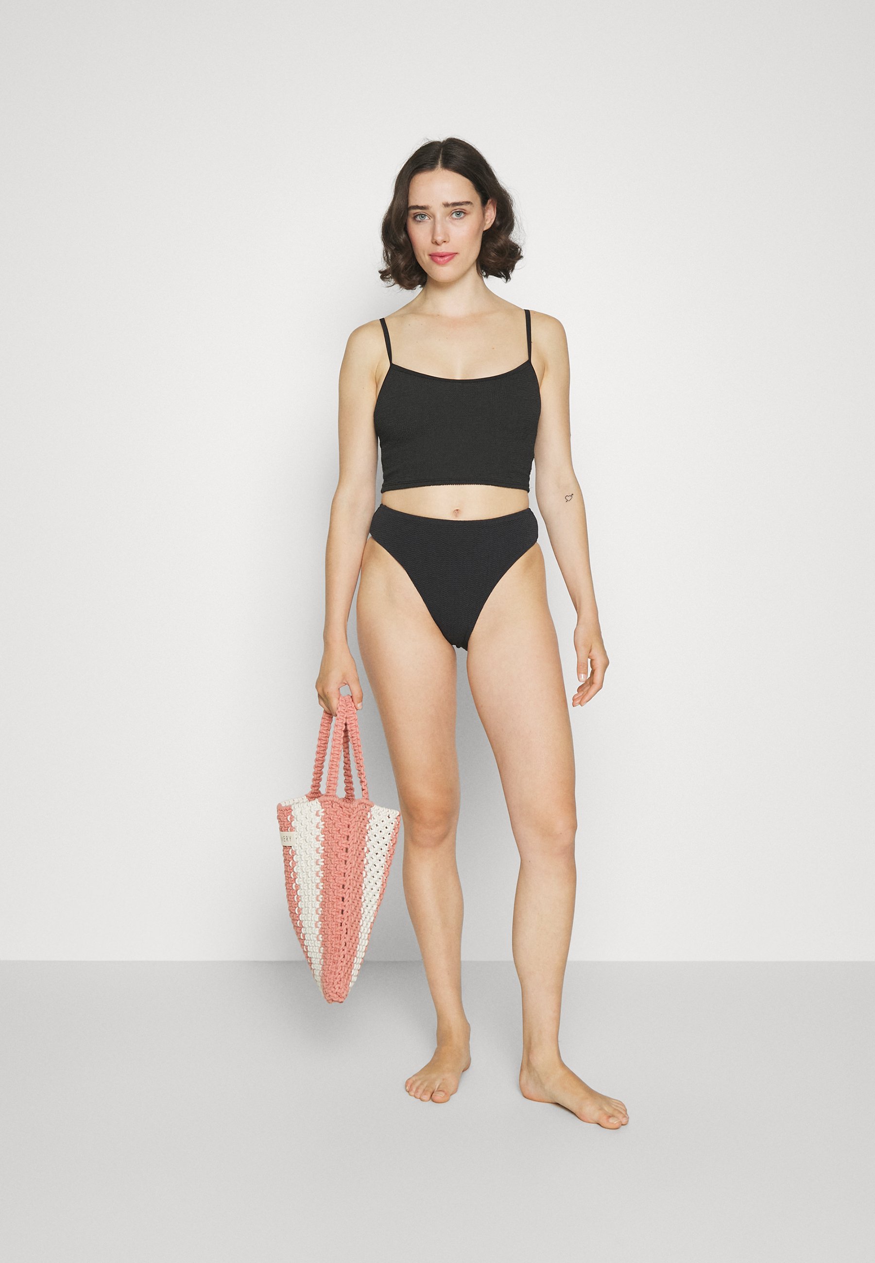 ALWAYS FITS TANK - Bikini top