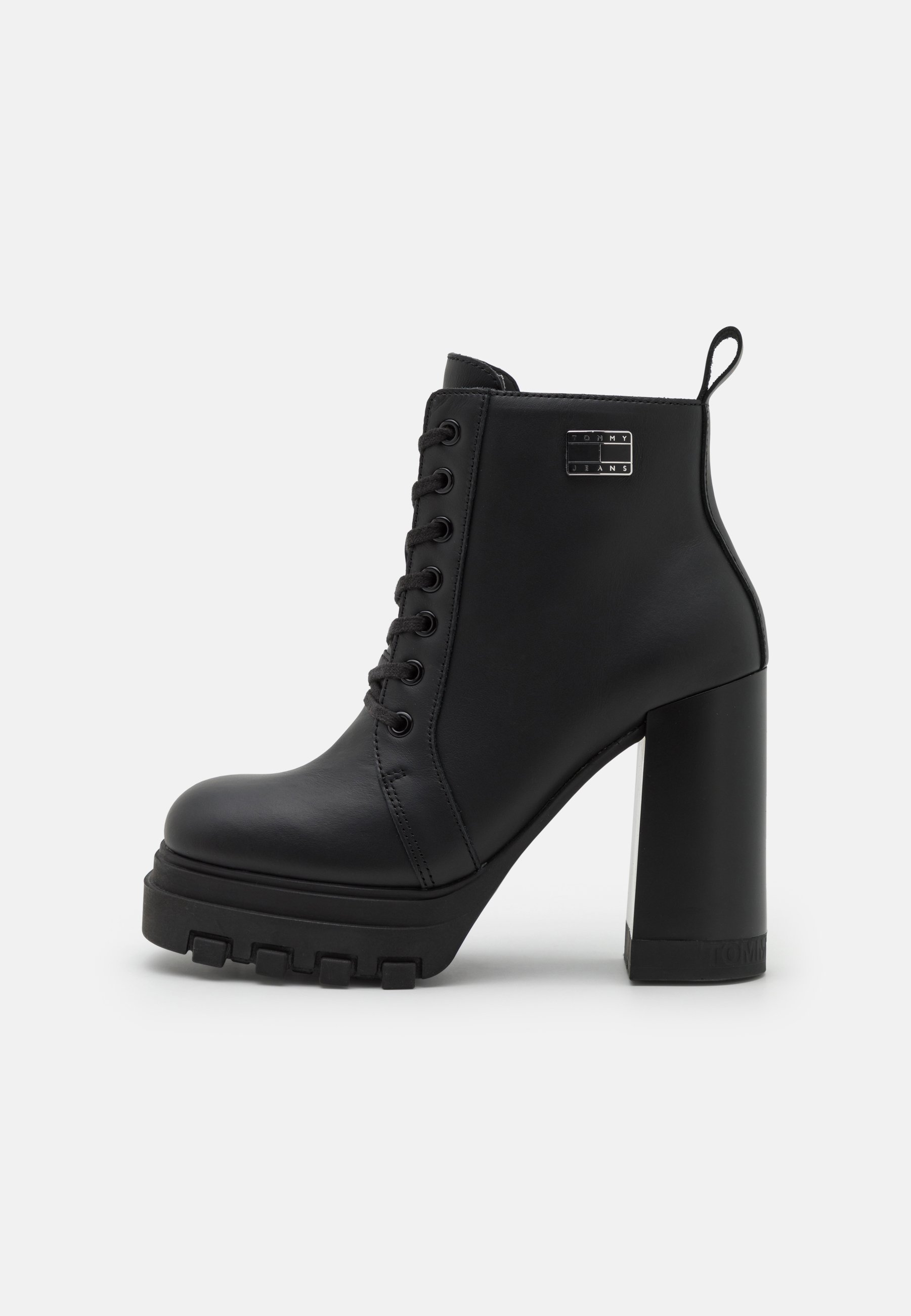 LACE UP BOOT - Lace-up ankle boots