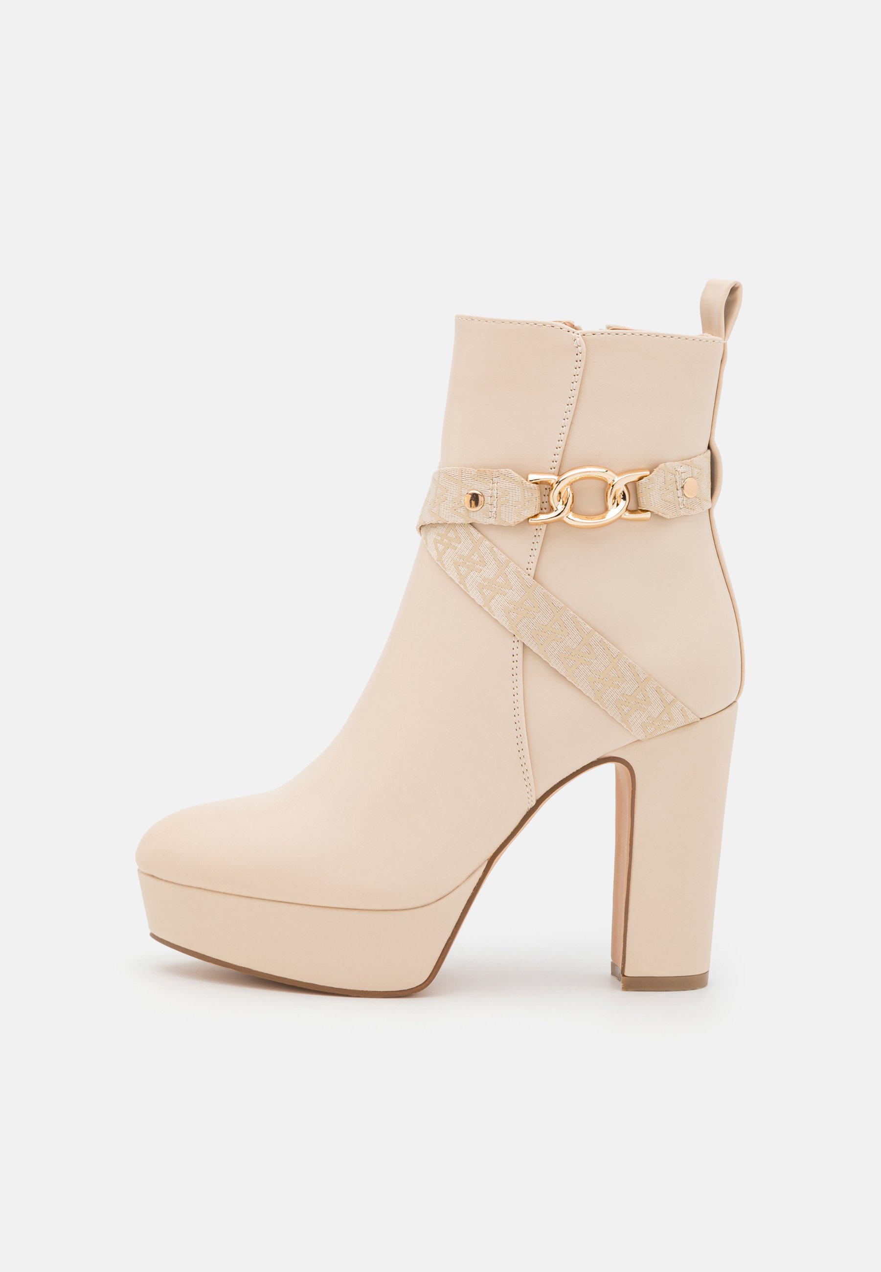 Platform ankle boots