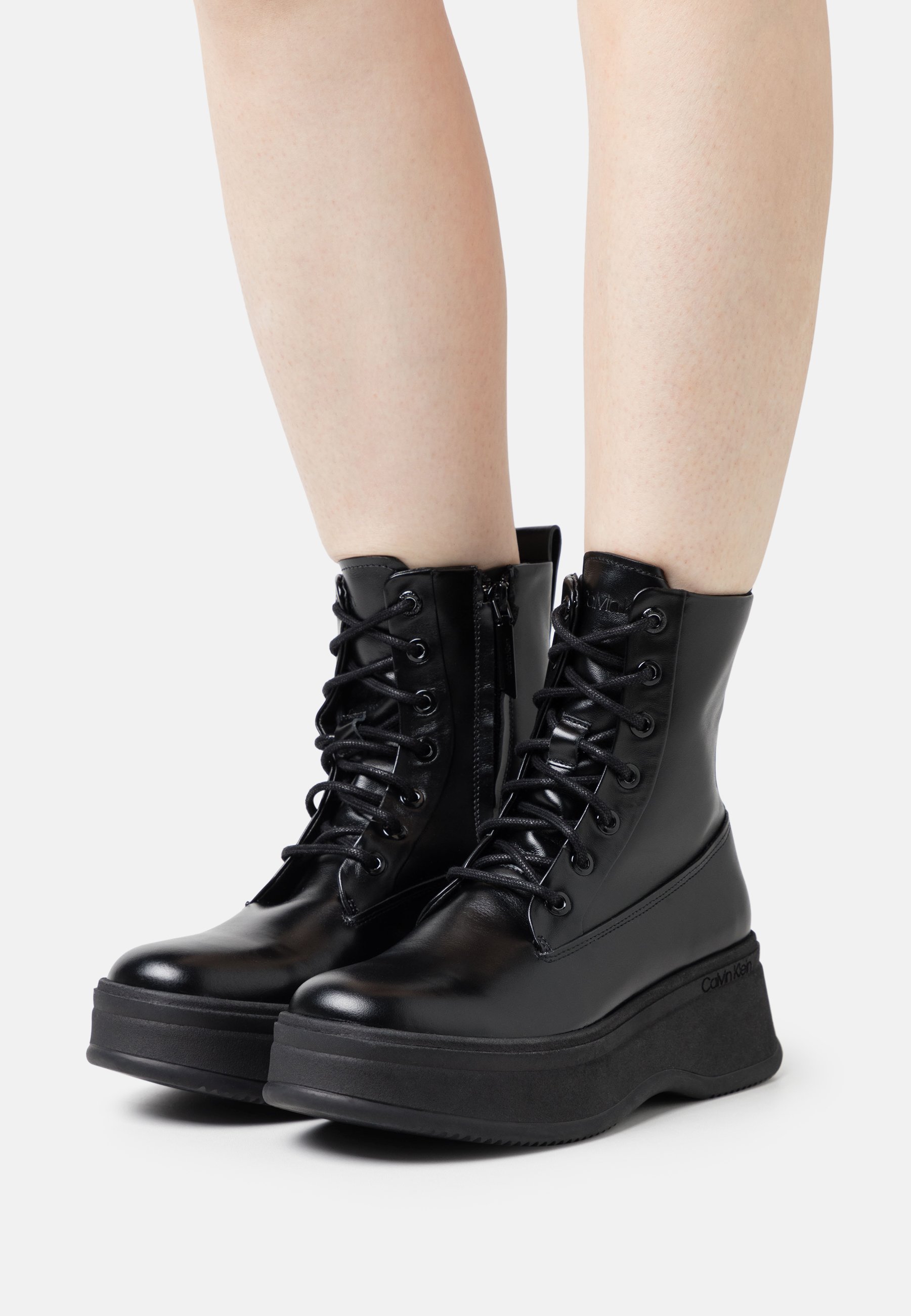 PITCHED COMBAT- Lace-up ankle boots