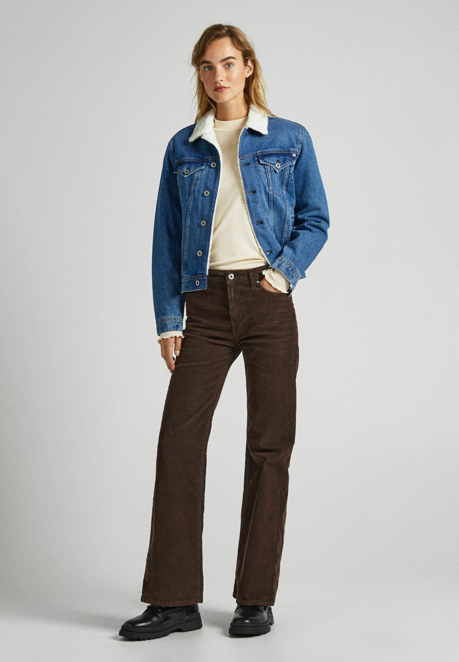 WILLA - Trousers
