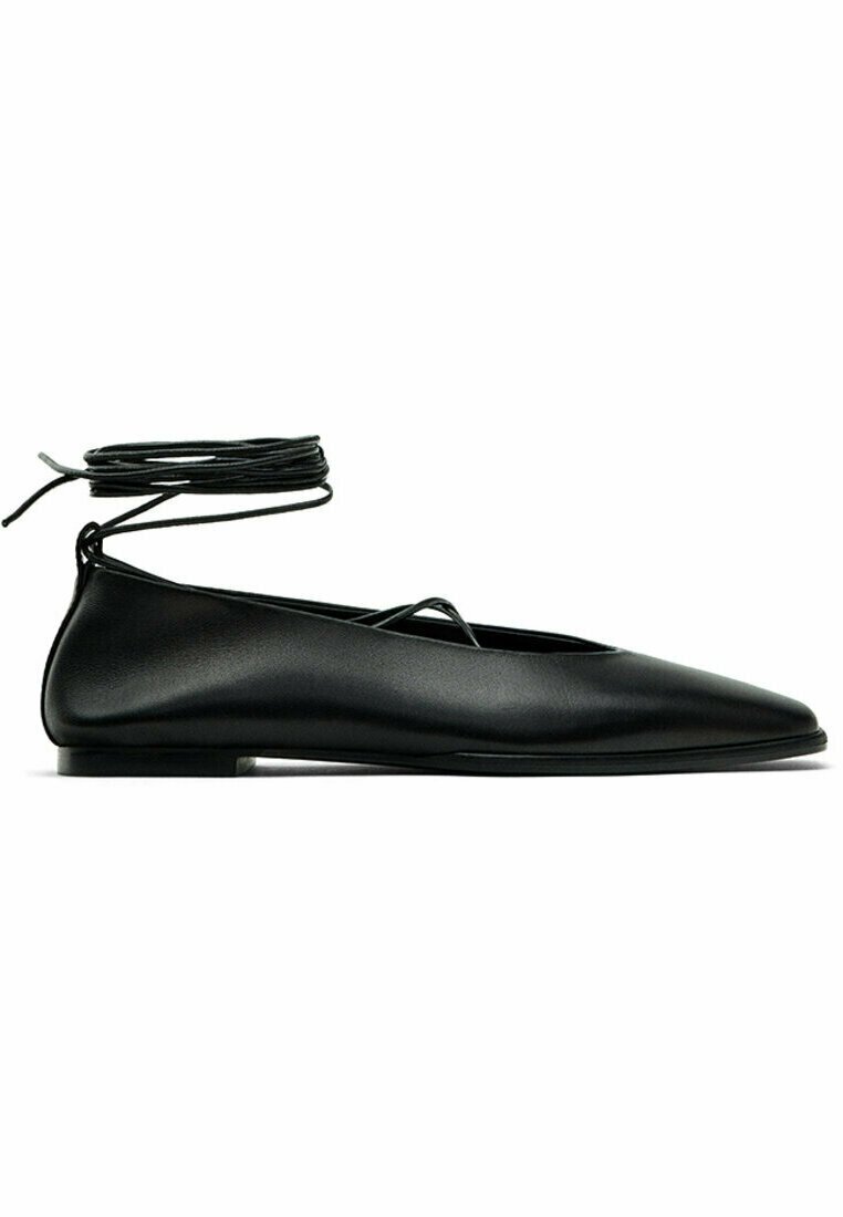 TIED SQUARE FLATS - Ankle strap ballet pumps