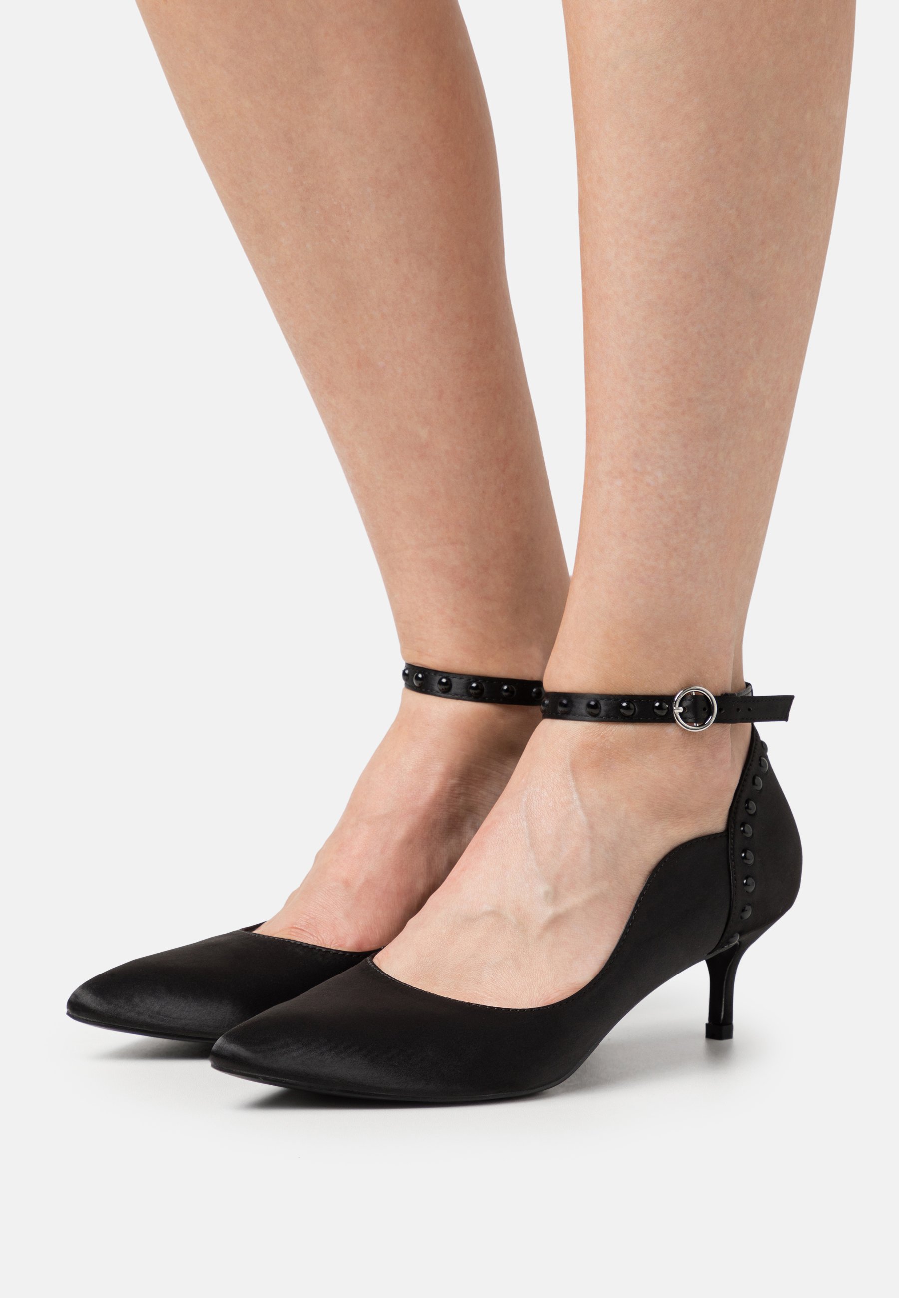Classic heels