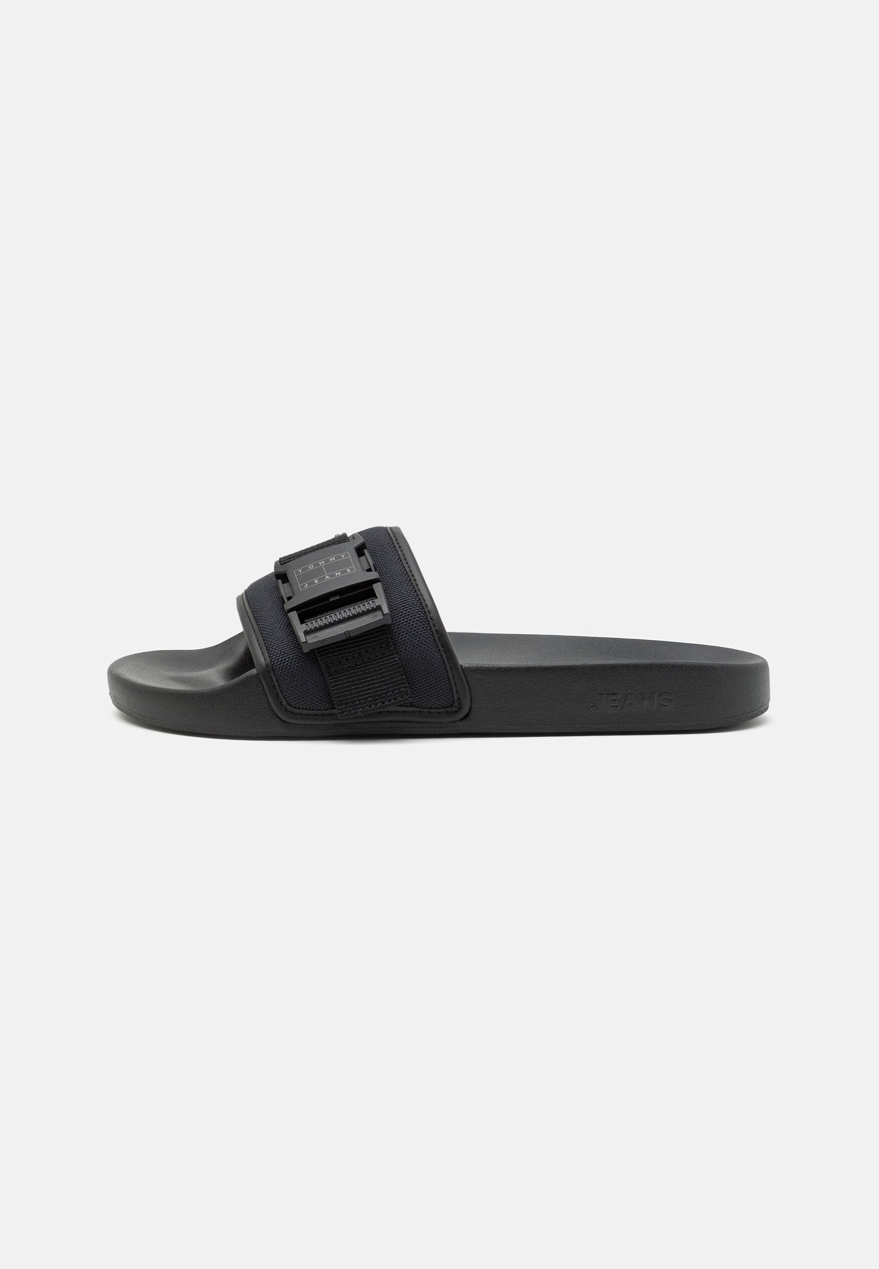 BUCKE- Mules