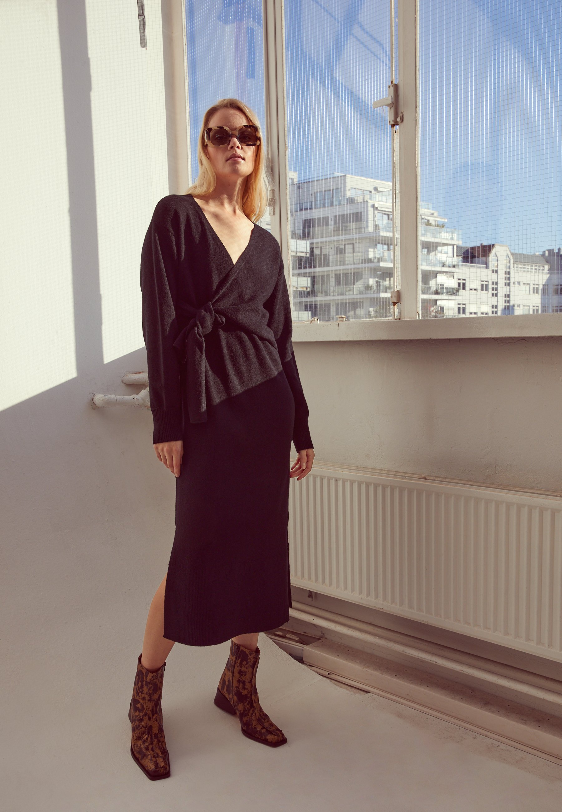 EXCLUSIVE CARMEN WRAP DRESS - Jumper dress
