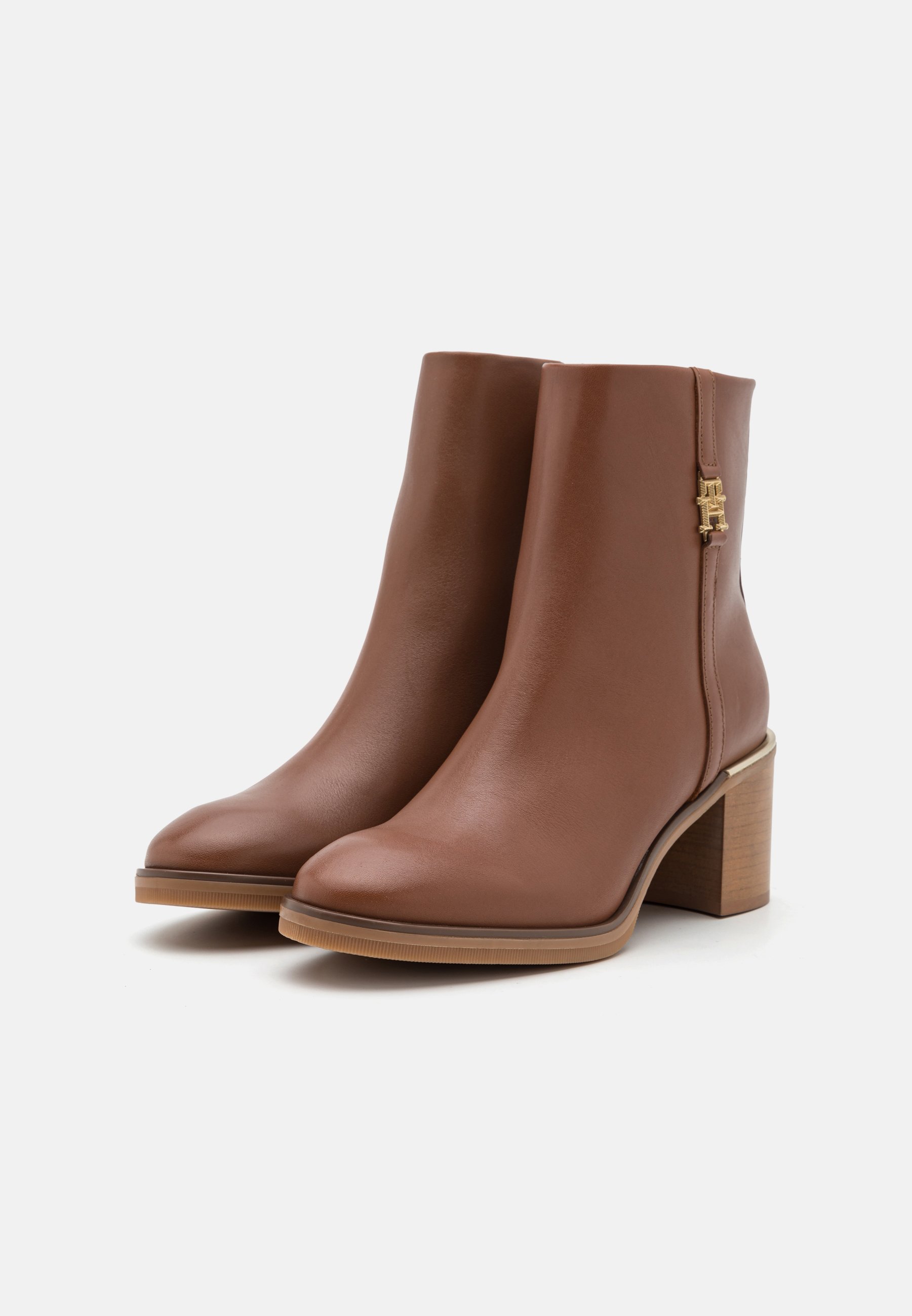 FEMININE MID BOOTIE - Classic ankle boots