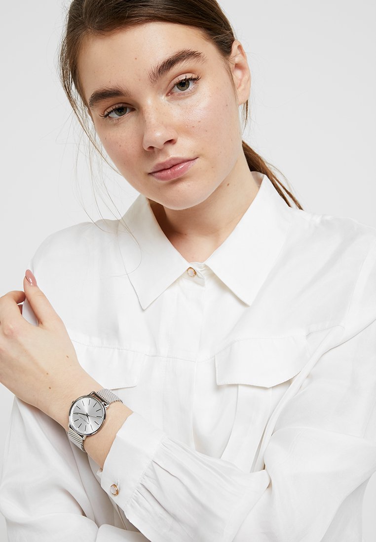 PYPER - Watch