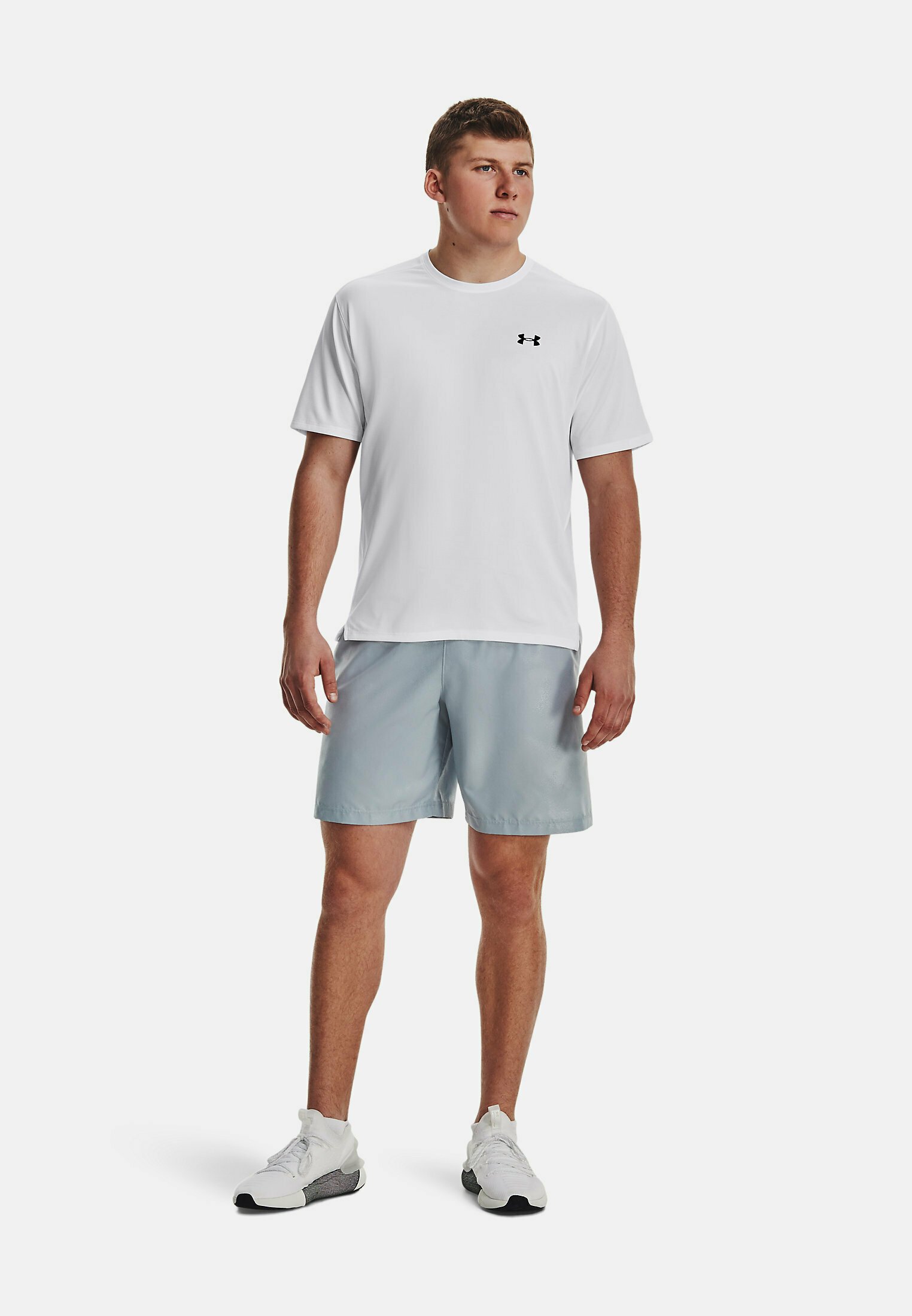 EMBOSS - Sports shorts