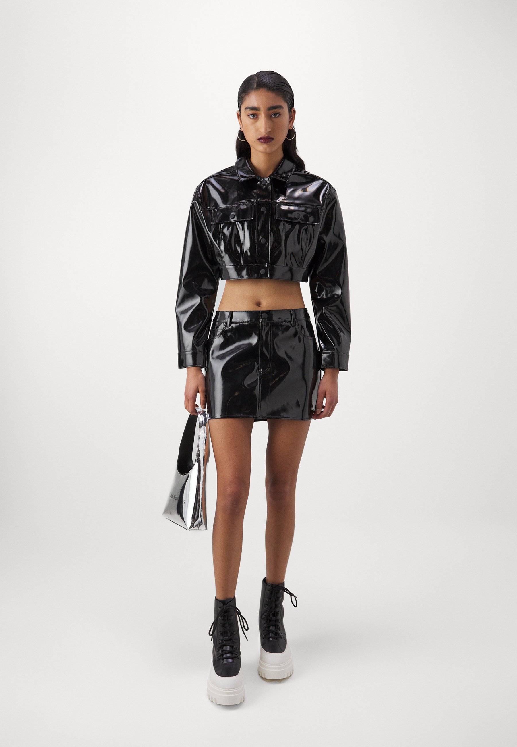 EXCLUSIVE SHINY LACQUER MICRO SKIRT - Mini skirt