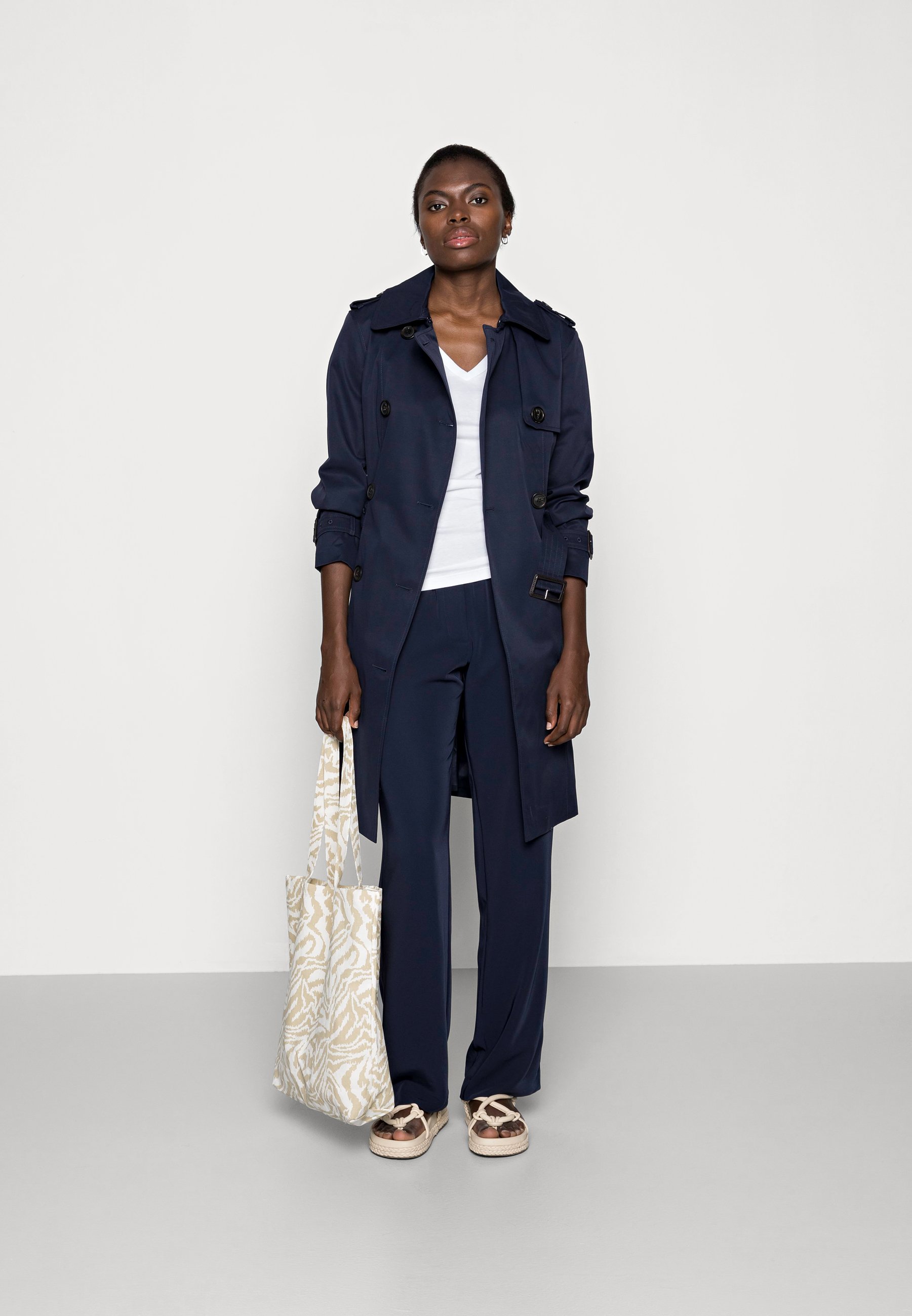 HOYS STRAIGHT PANTS - Trousers