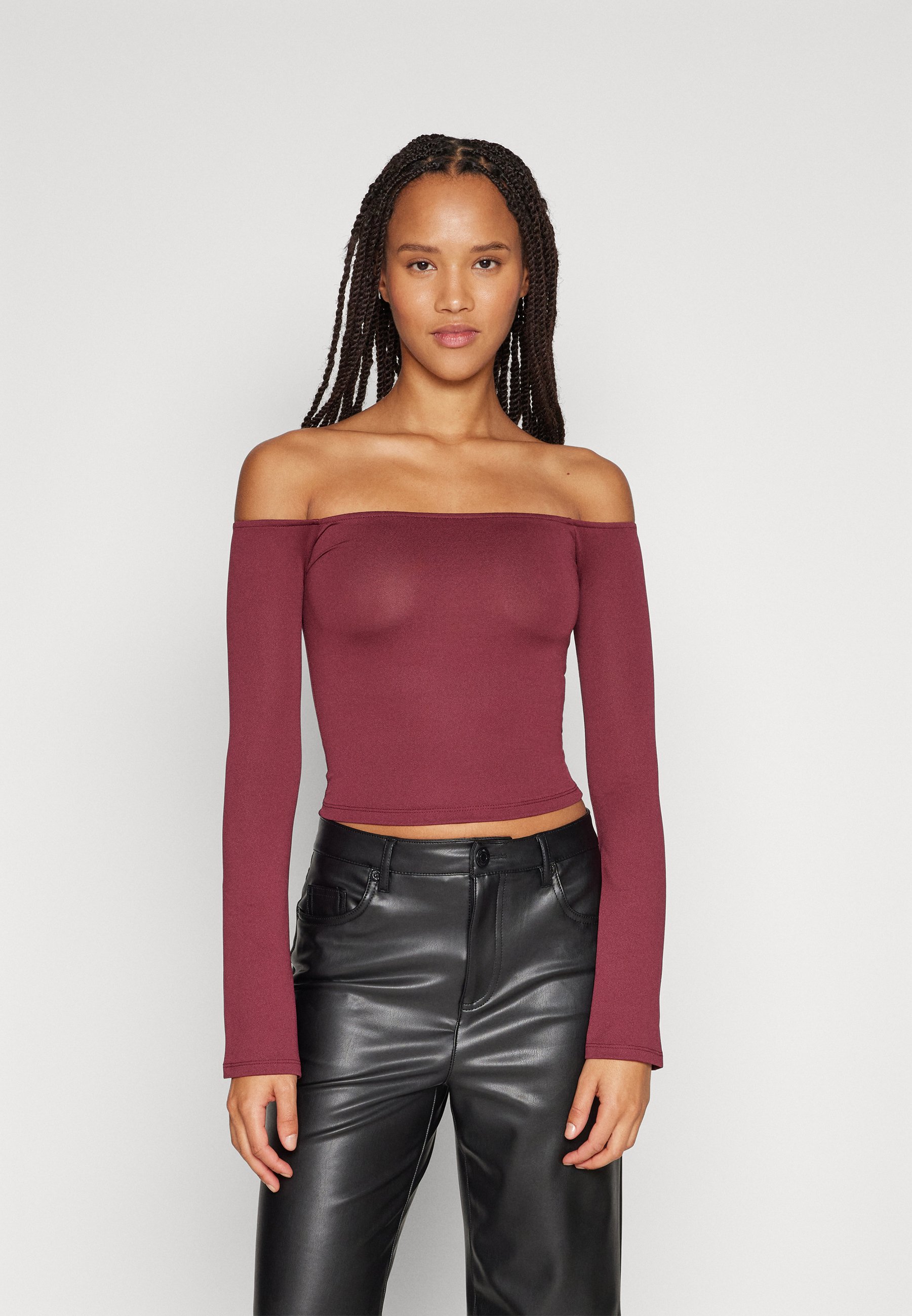 LONGSLEEVE SHOULDER DROP- Long sleeved top