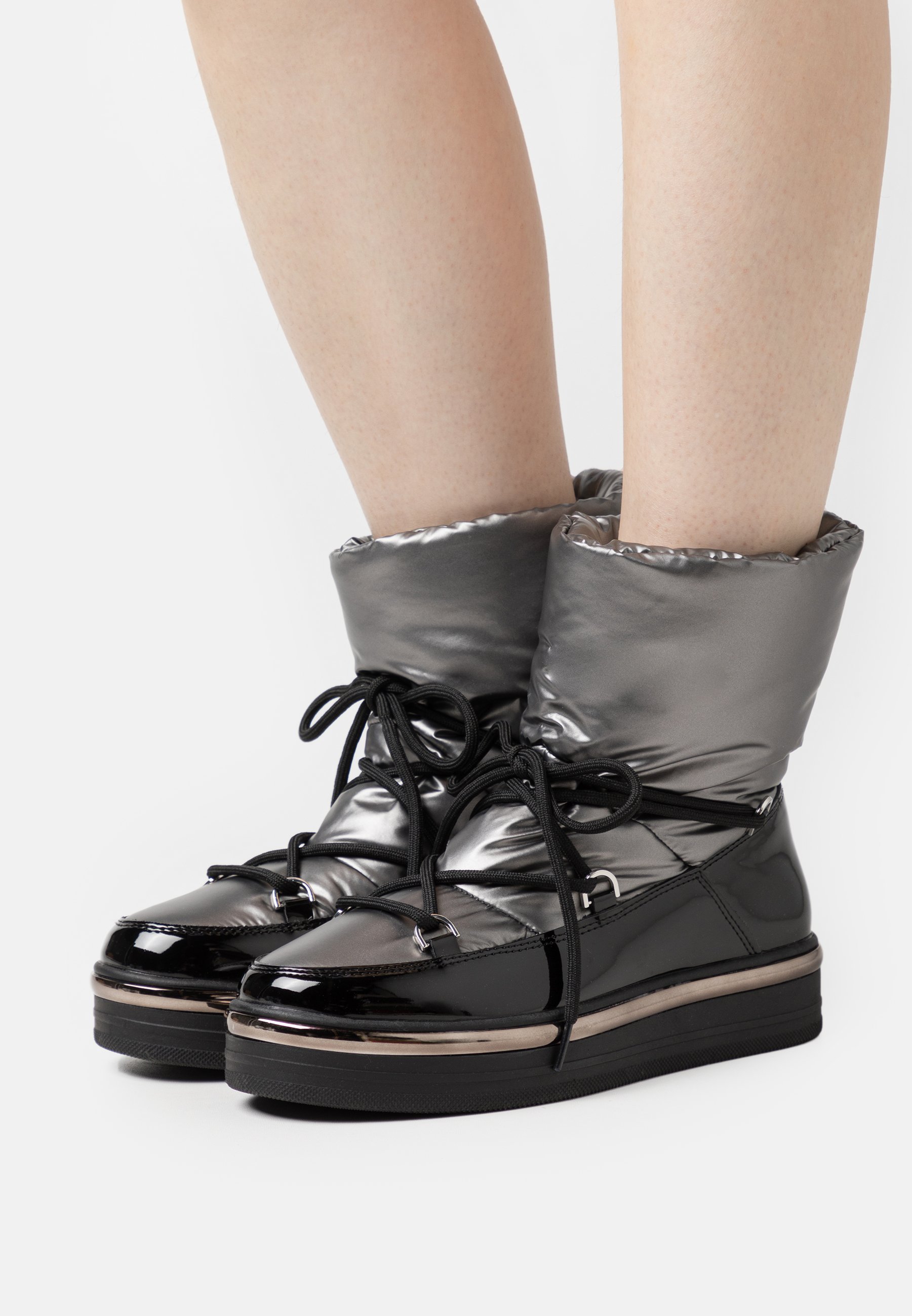 Platform ankle boots