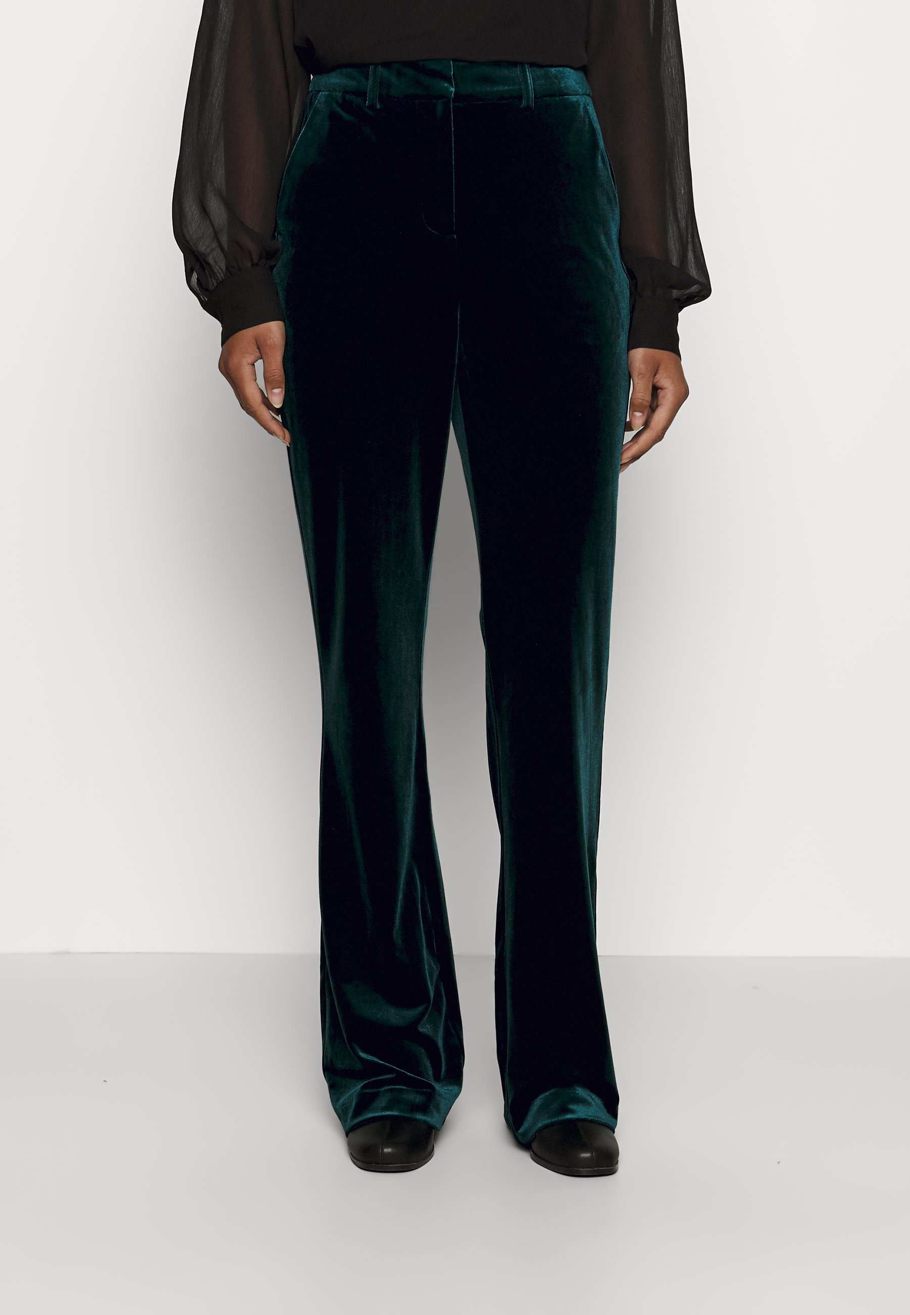 YASVELVA FLARED TROUSERS - Trousers