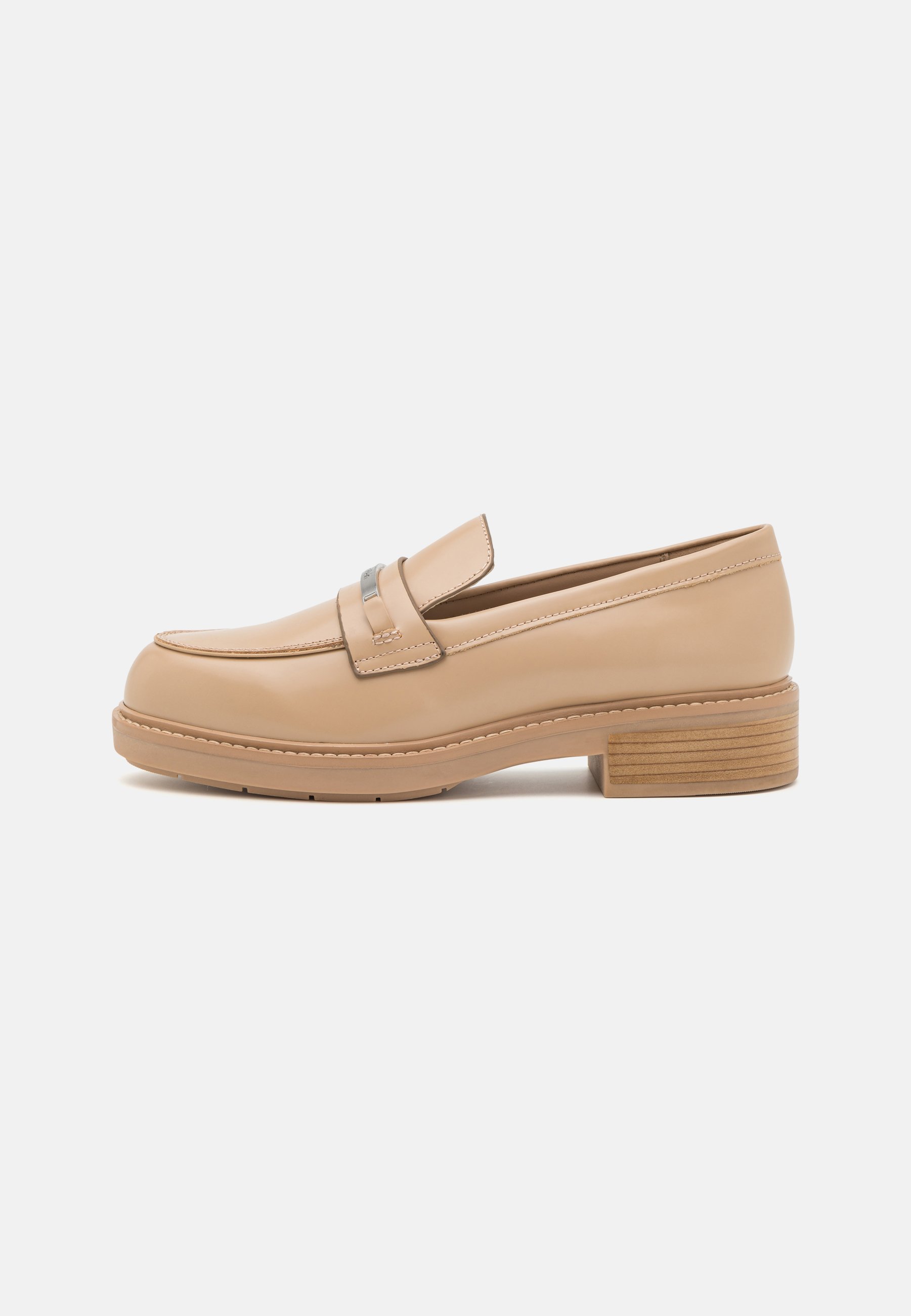 LOAFER- Slip-ons