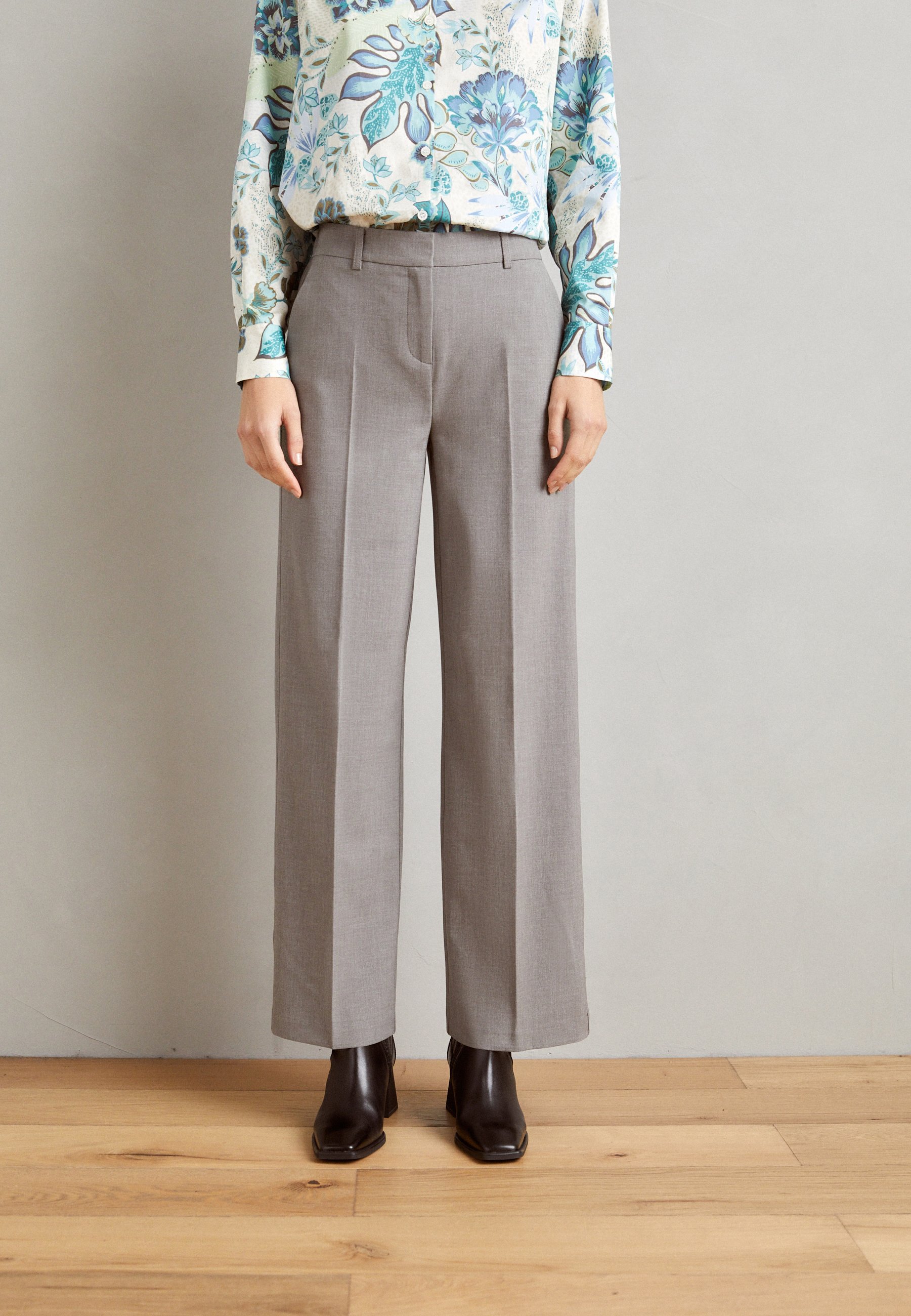 WIDE LEG PANTS - Trousers