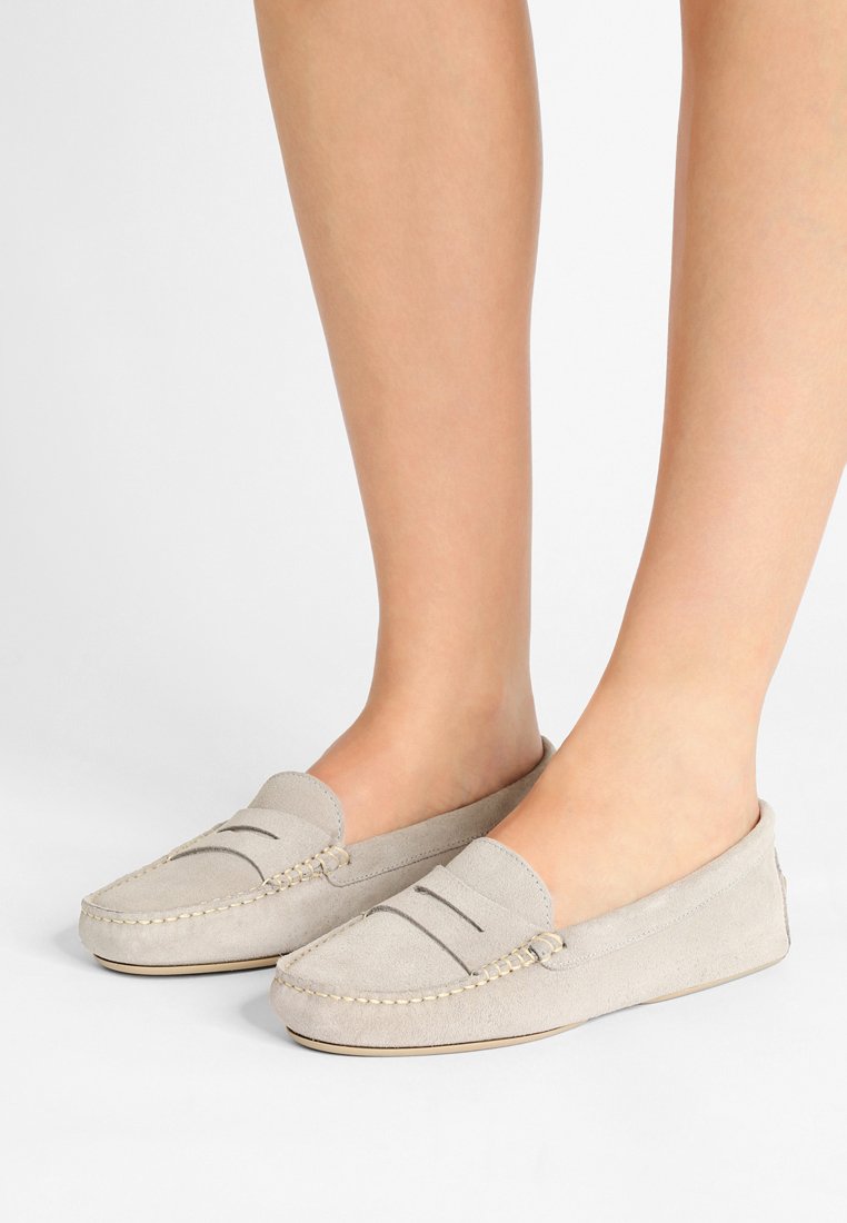 MICROTINA - Moccasins