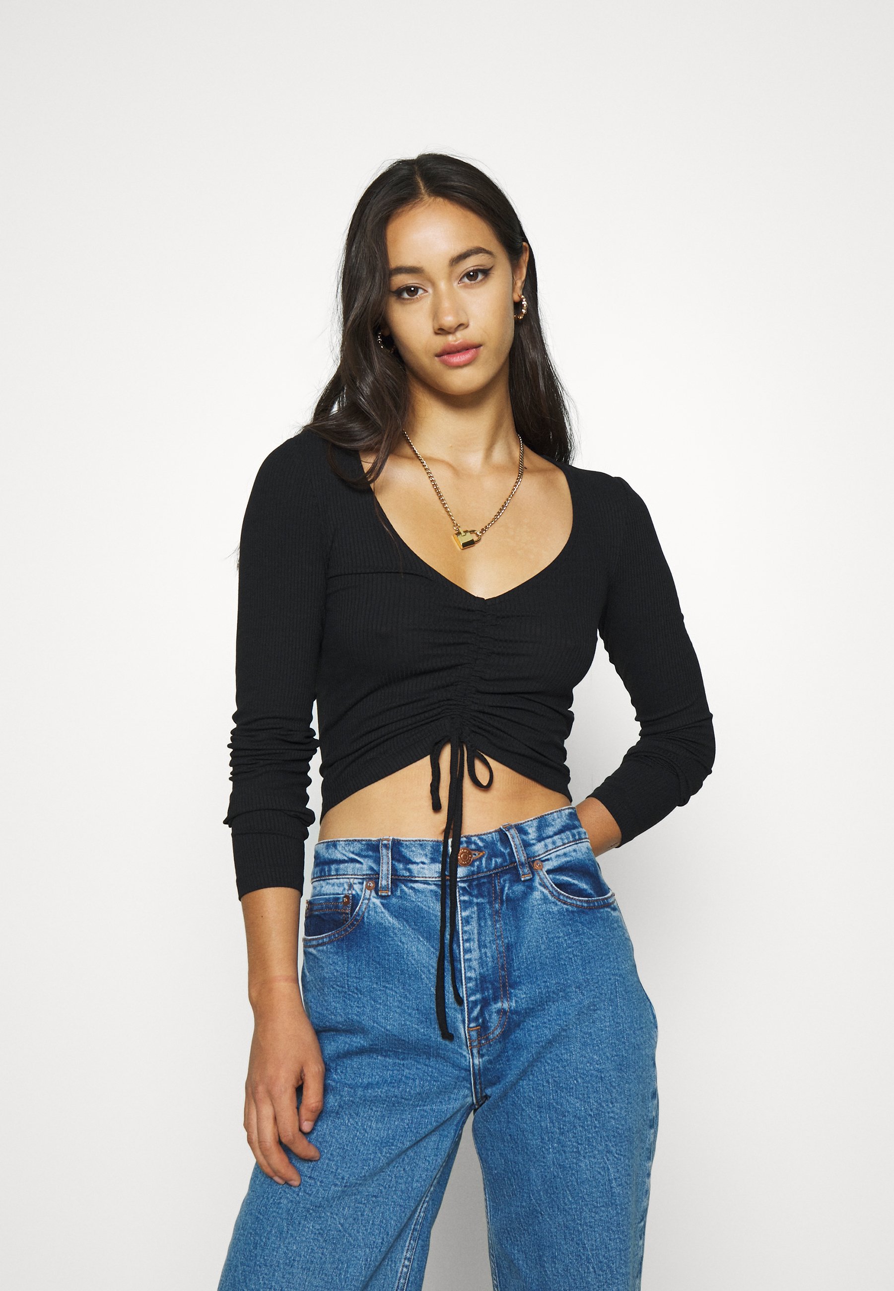 Long sleeved top