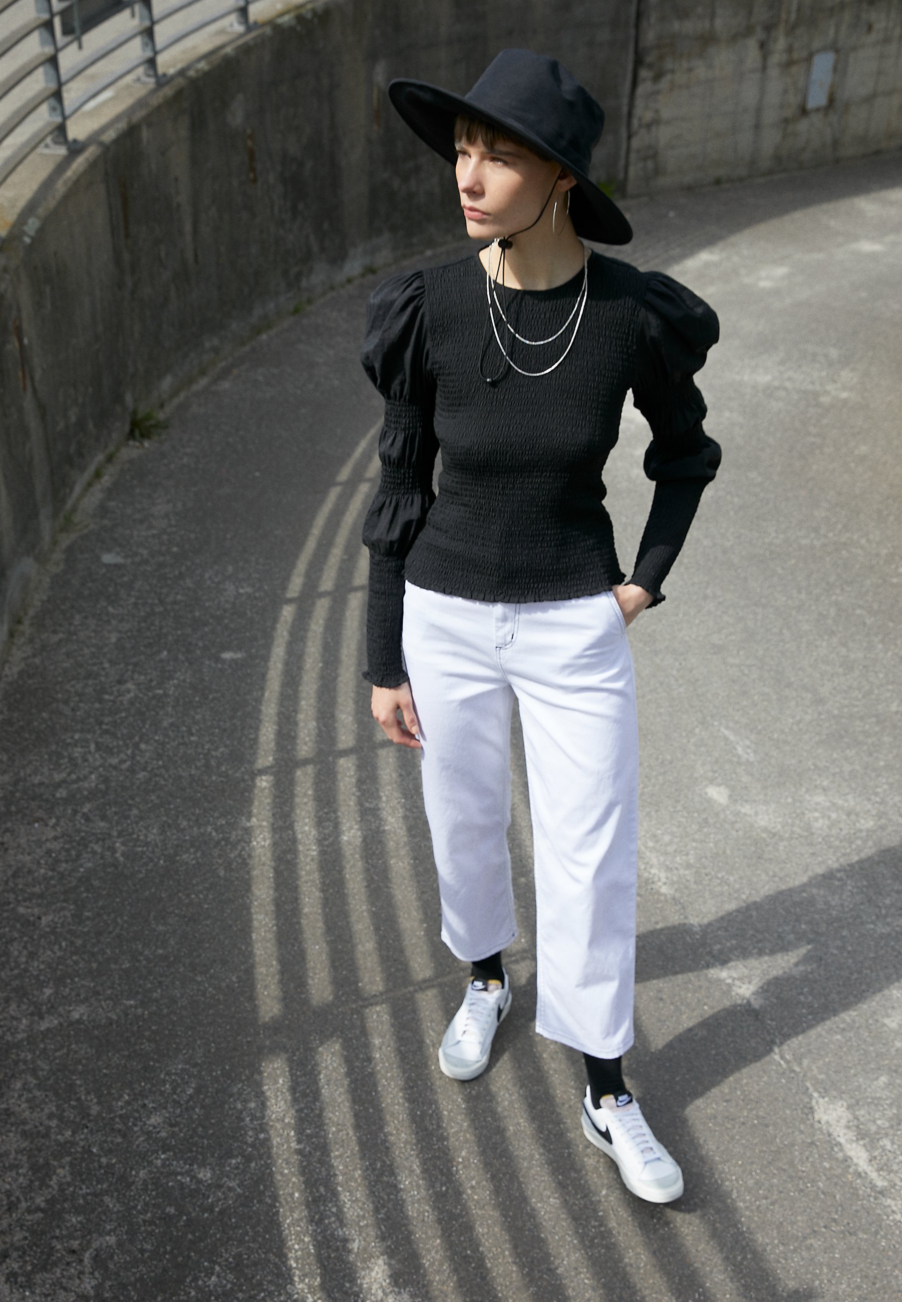 BLAZER - Trainers