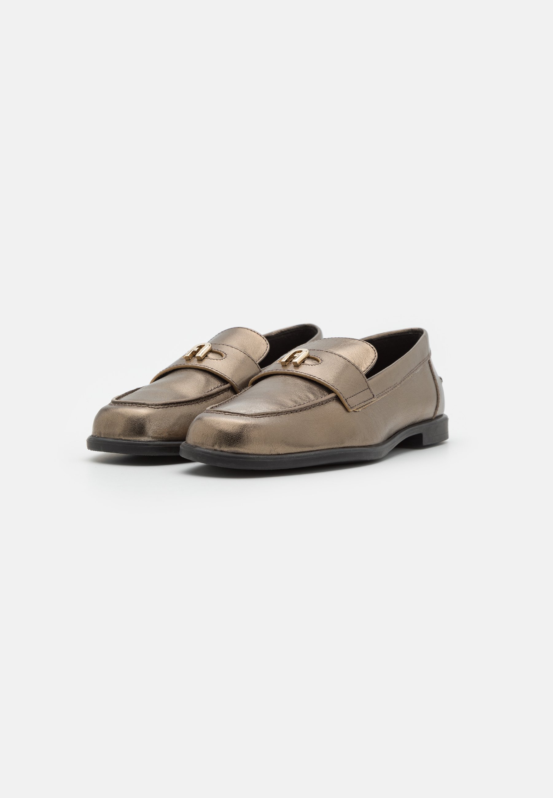 LOAFER- Slip-ons