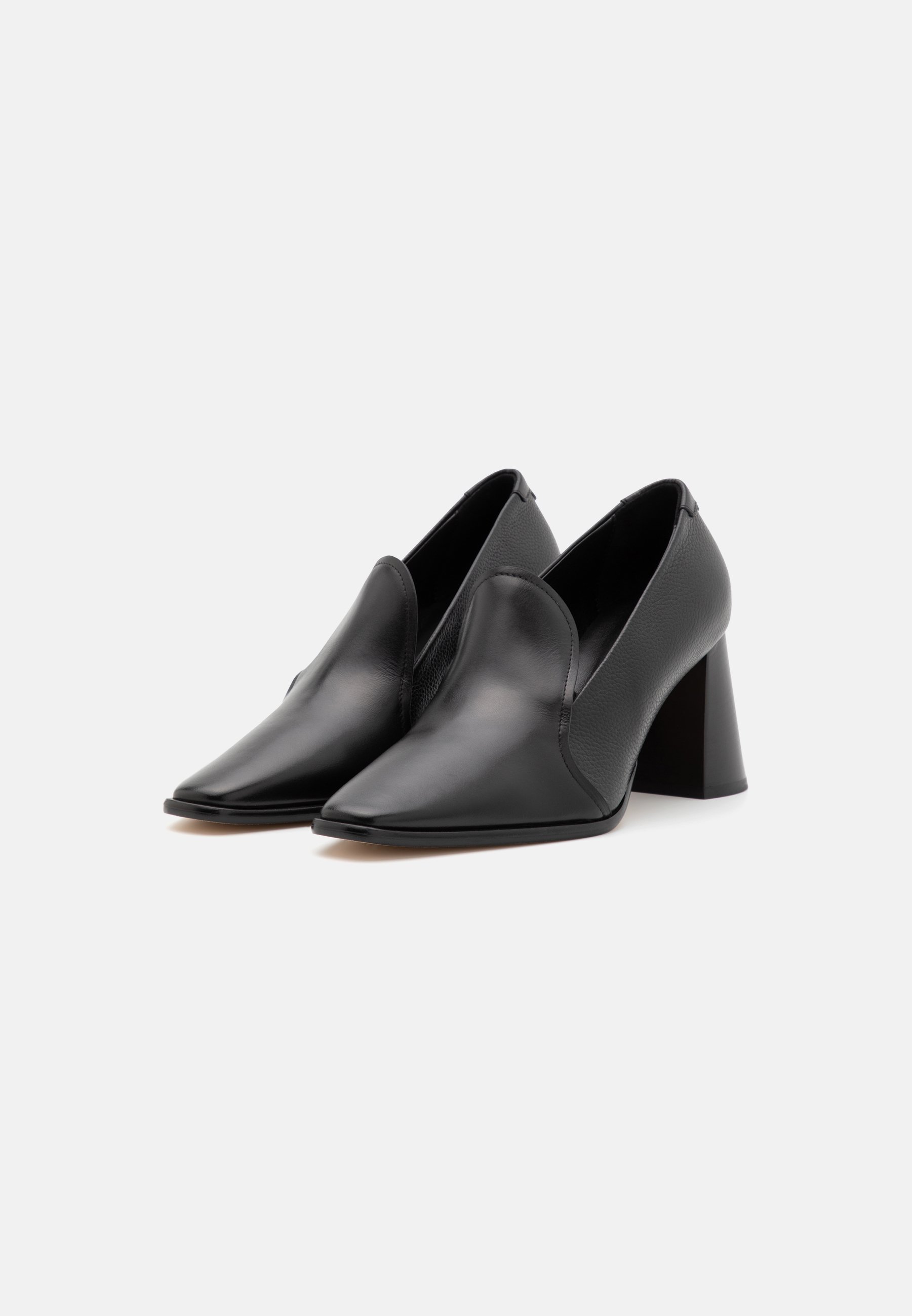 KAI - High heels