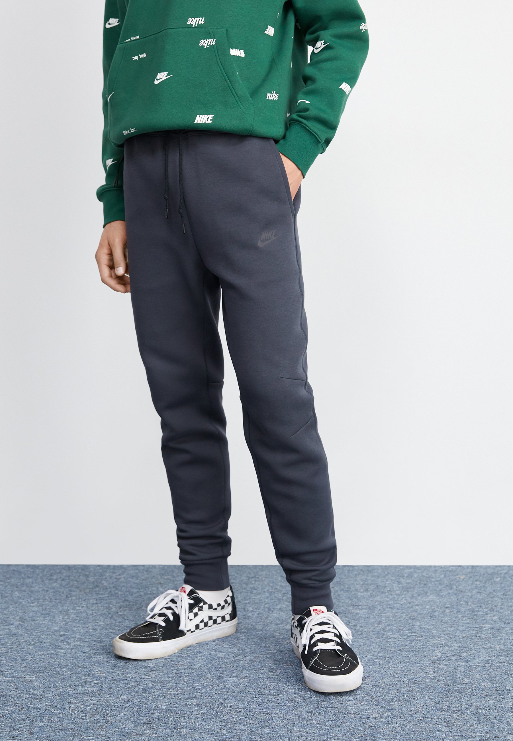 Tracksuit bottoms