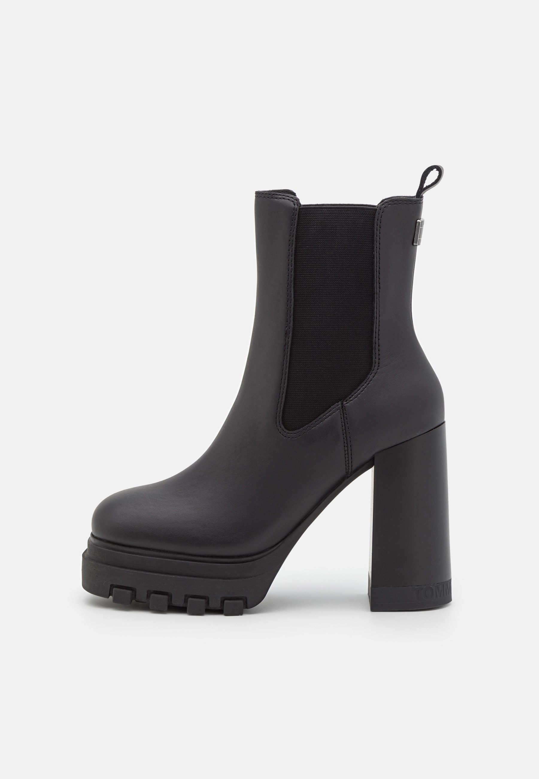 CHELSEA - Platform ankle boots
