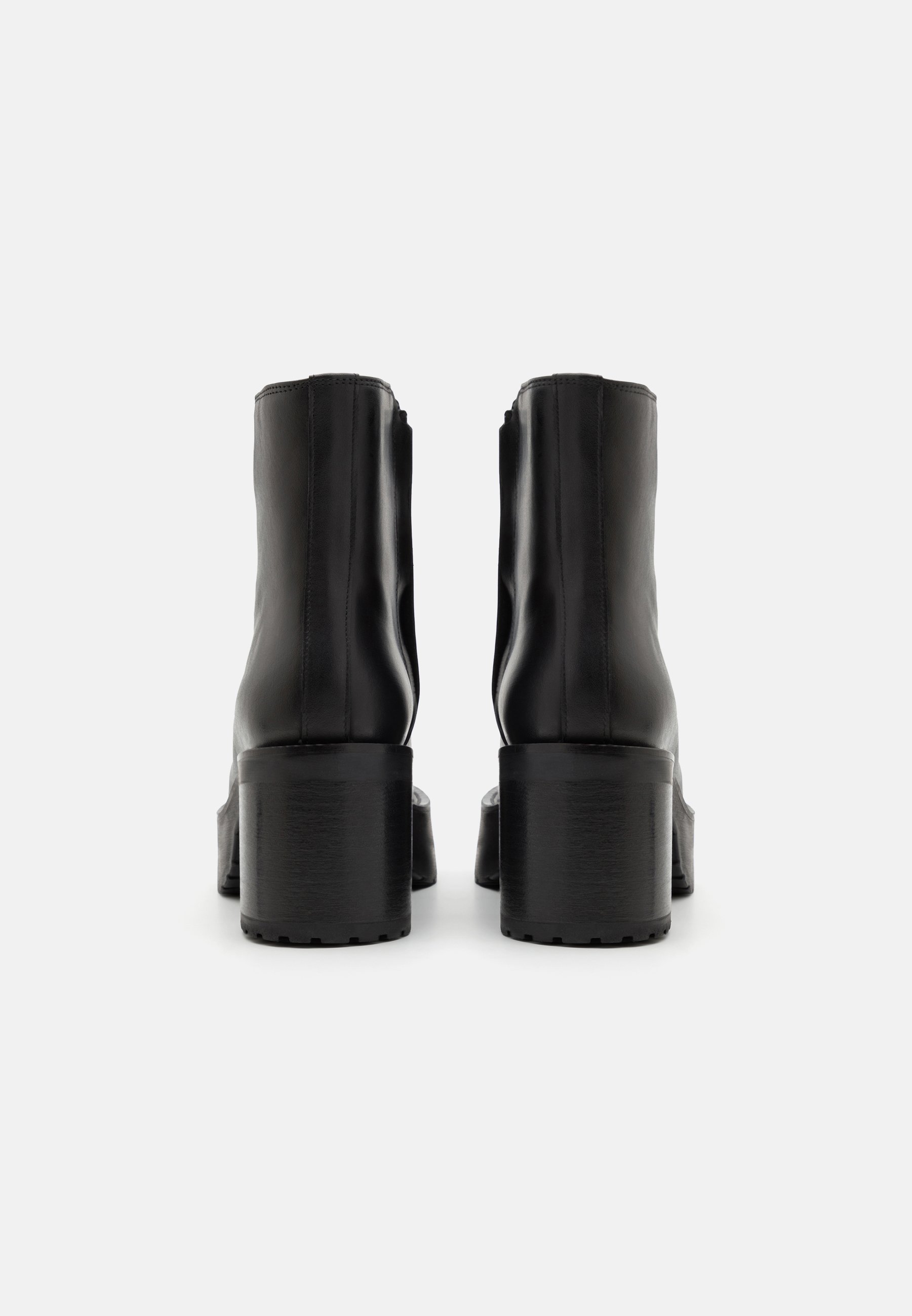 ROUND TOE BOOTS - Platform ankle boots